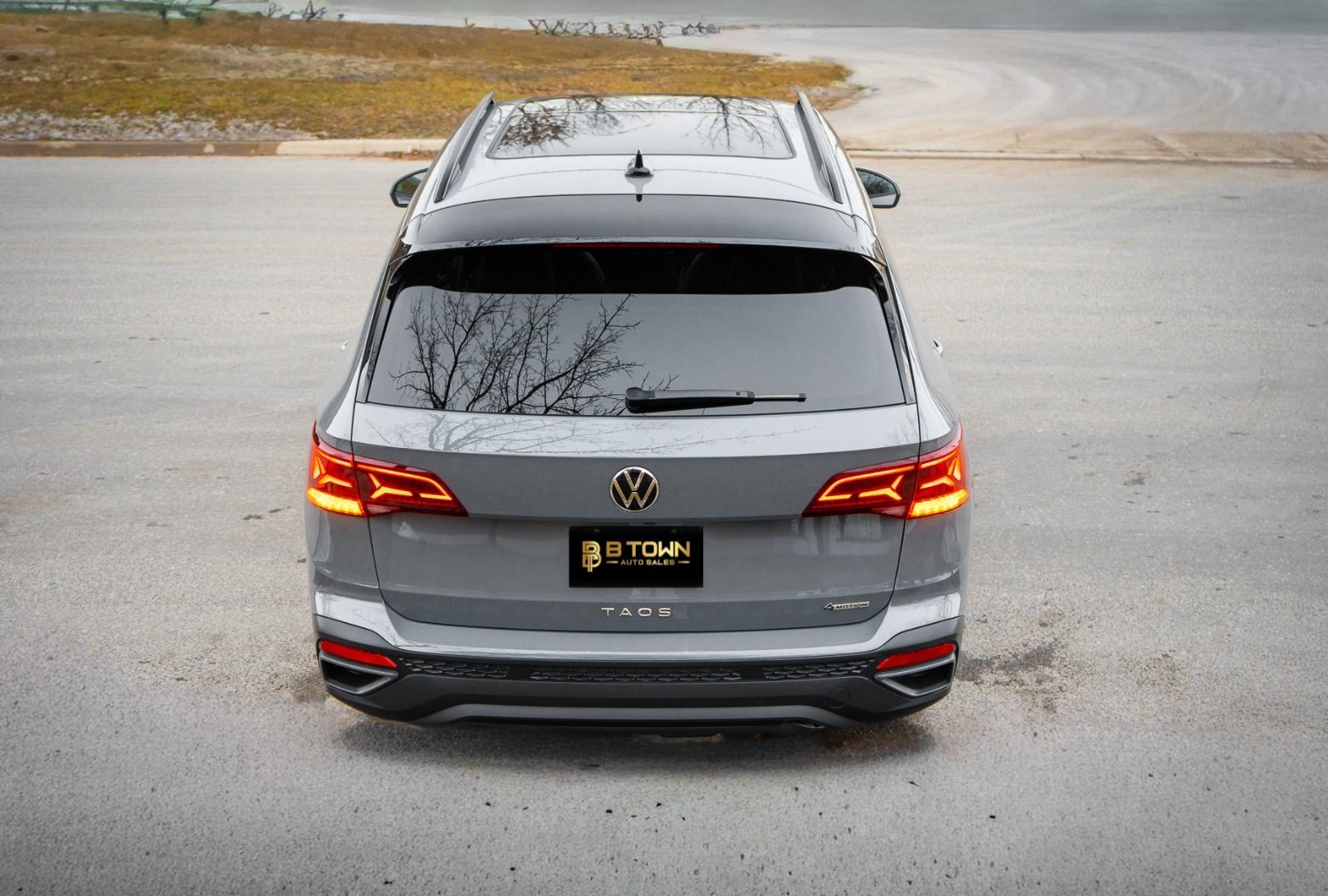 2024 Volkswagen Taos Comfortline Black Edition-6