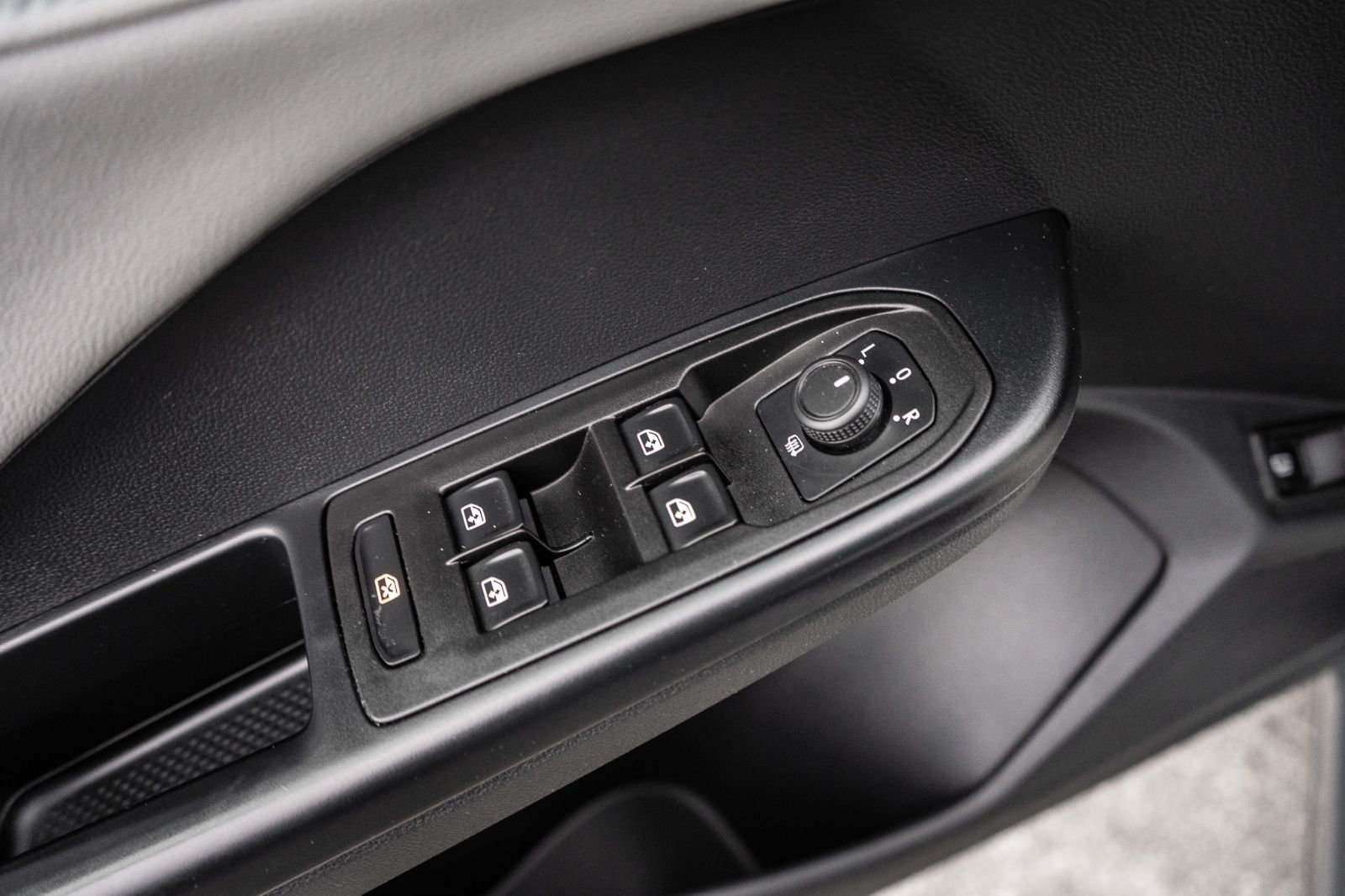 2024 Volkswagen Taos Comfortline Black Edition-21