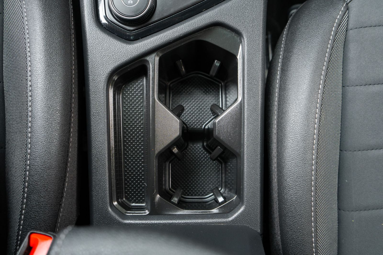 2025 Volkswagen Taos Comfortline Black Edition-18