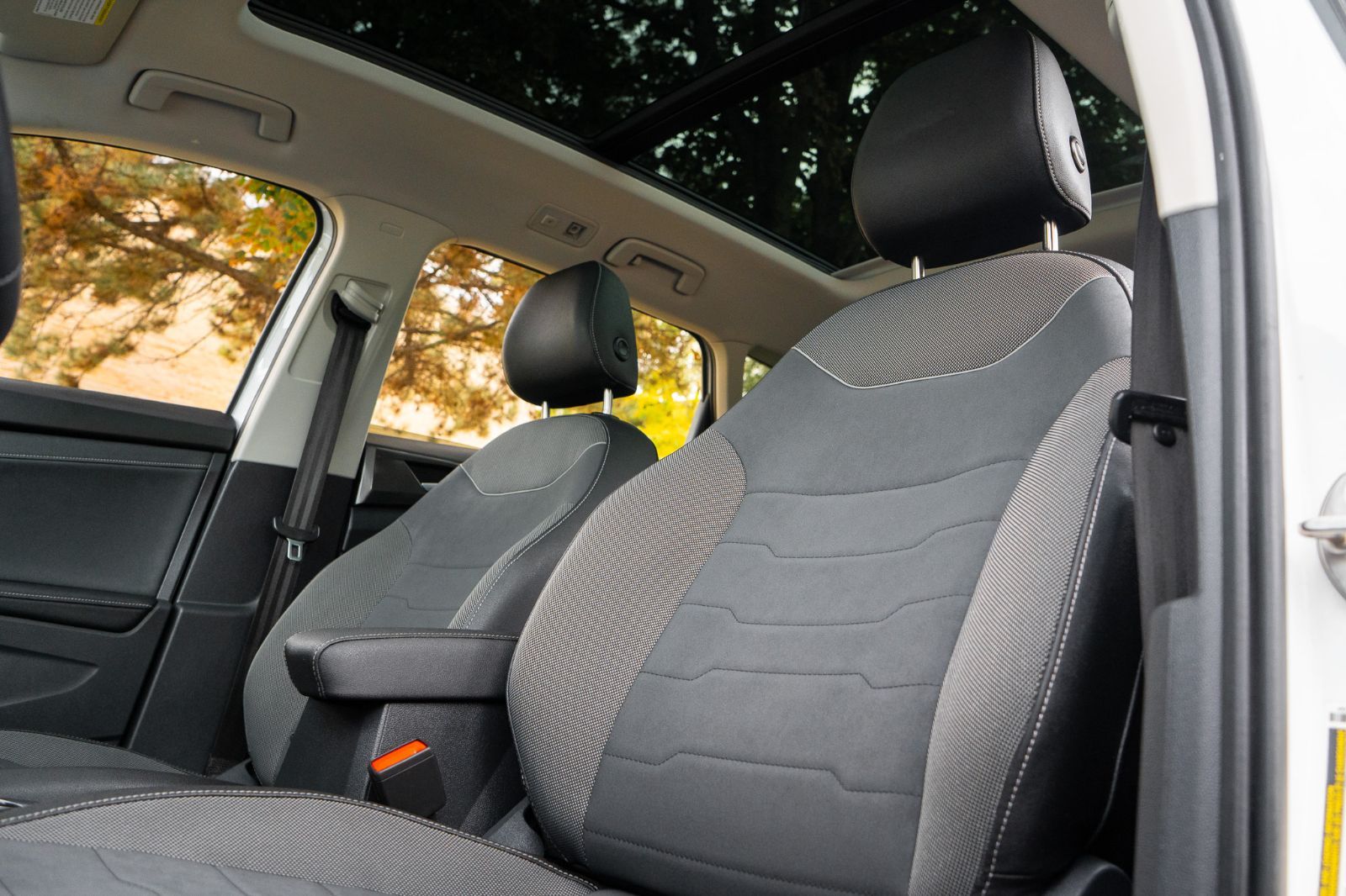 2025 Volkswagen Taos Comfortline Black Edition-26