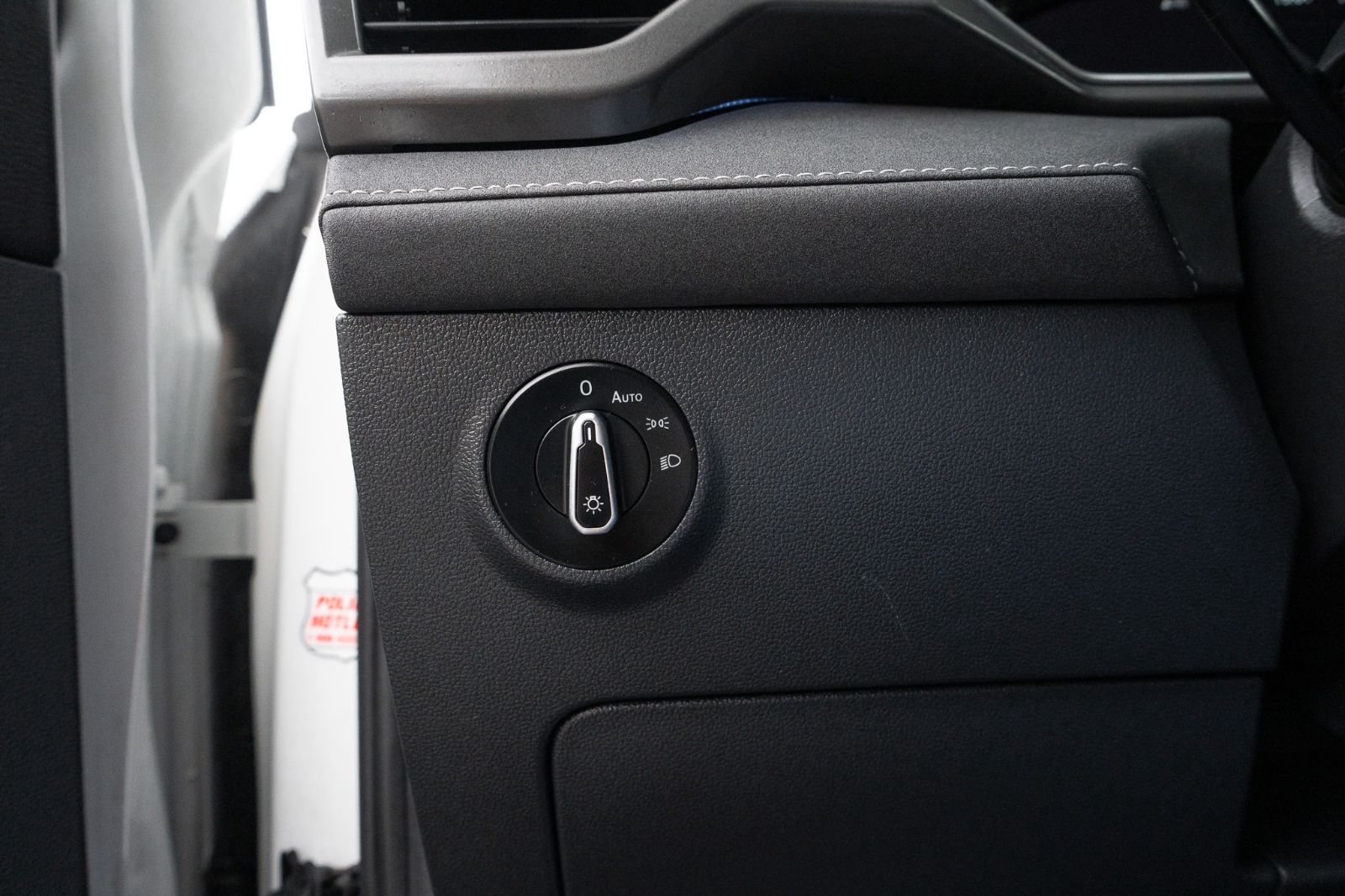 2025 Volkswagen Taos Comfortline Black Edition-23