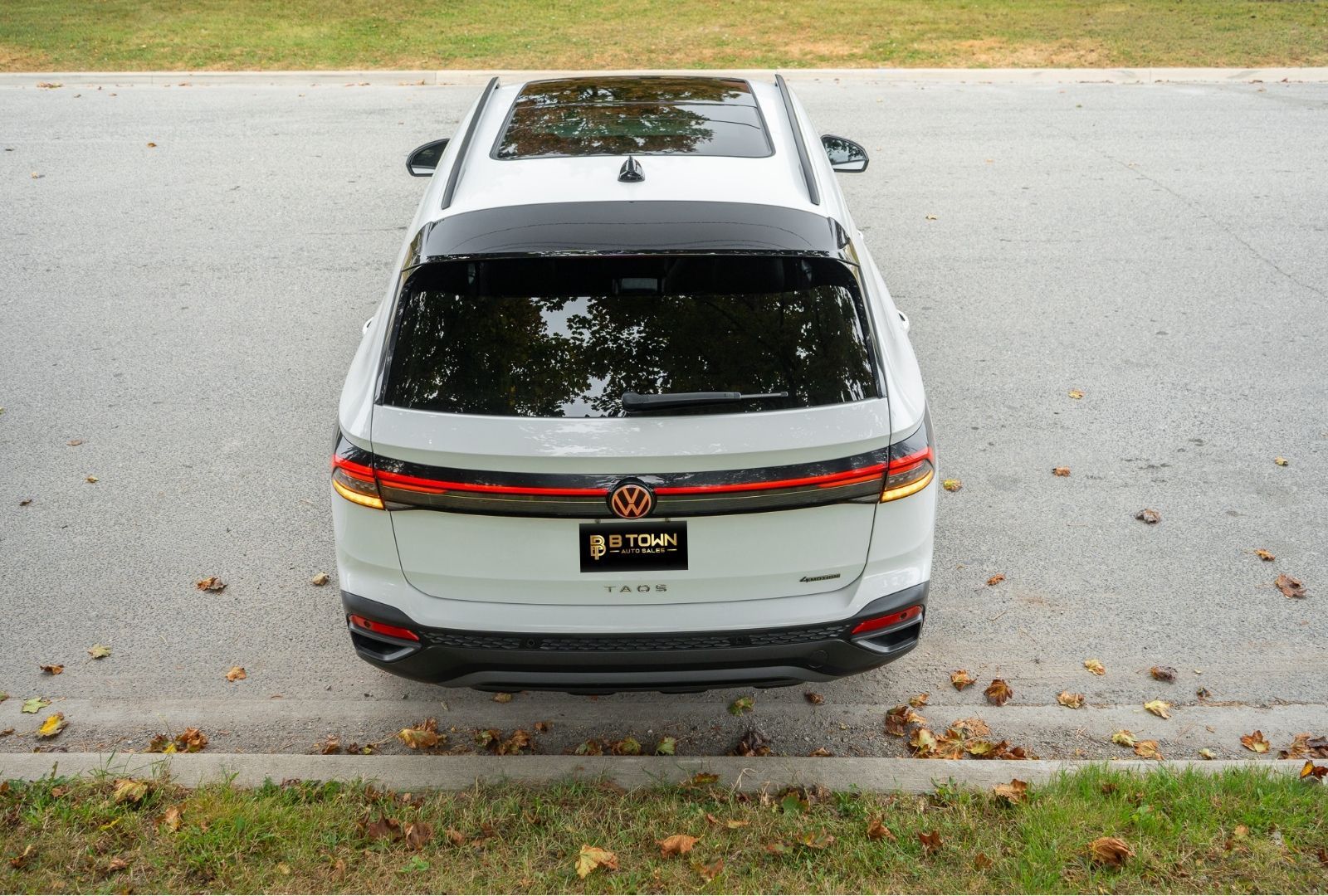 2025 Volkswagen Taos Comfortline Black Edition-5