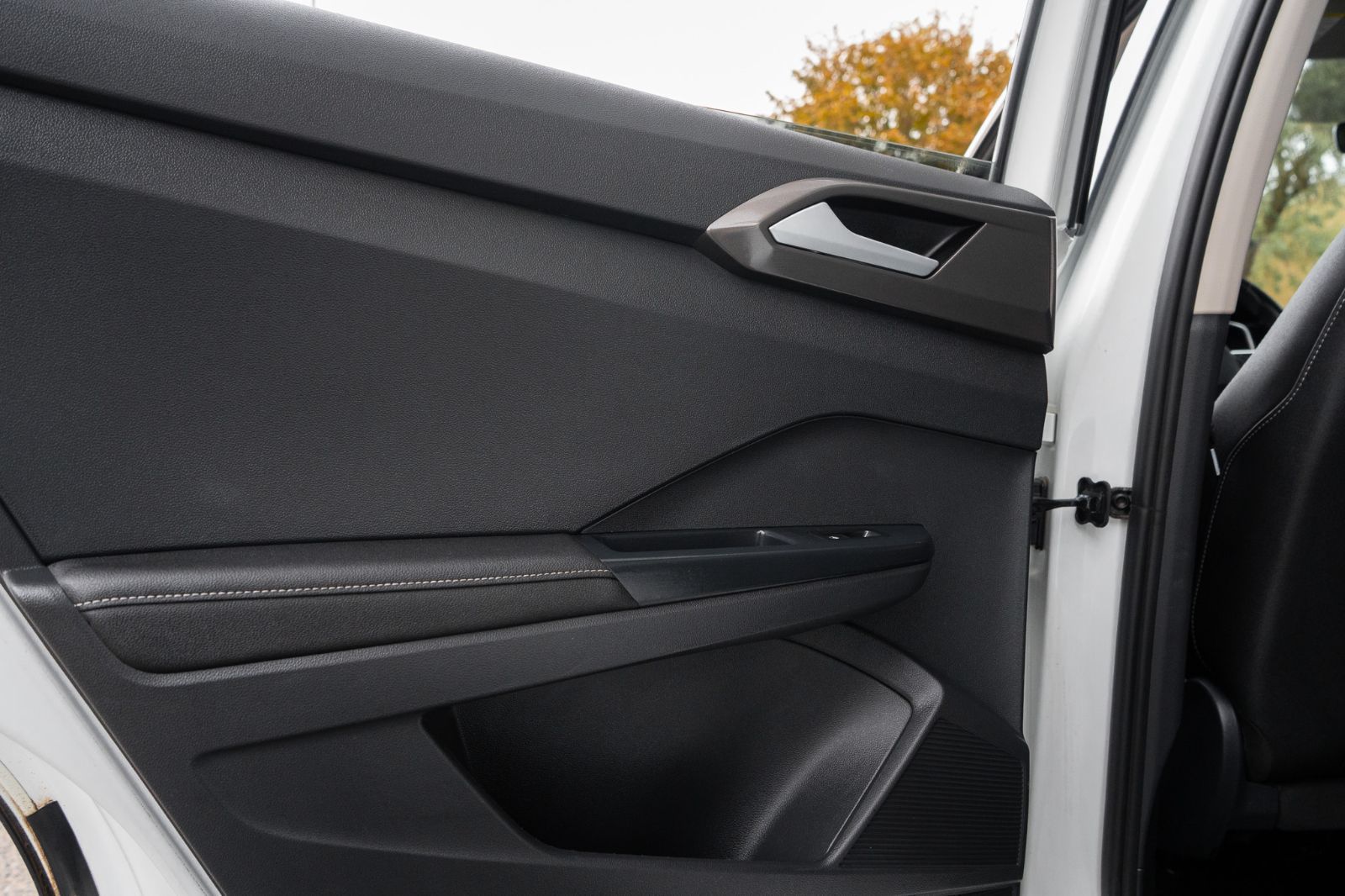2025 Volkswagen Taos Comfortline Black Edition-29
