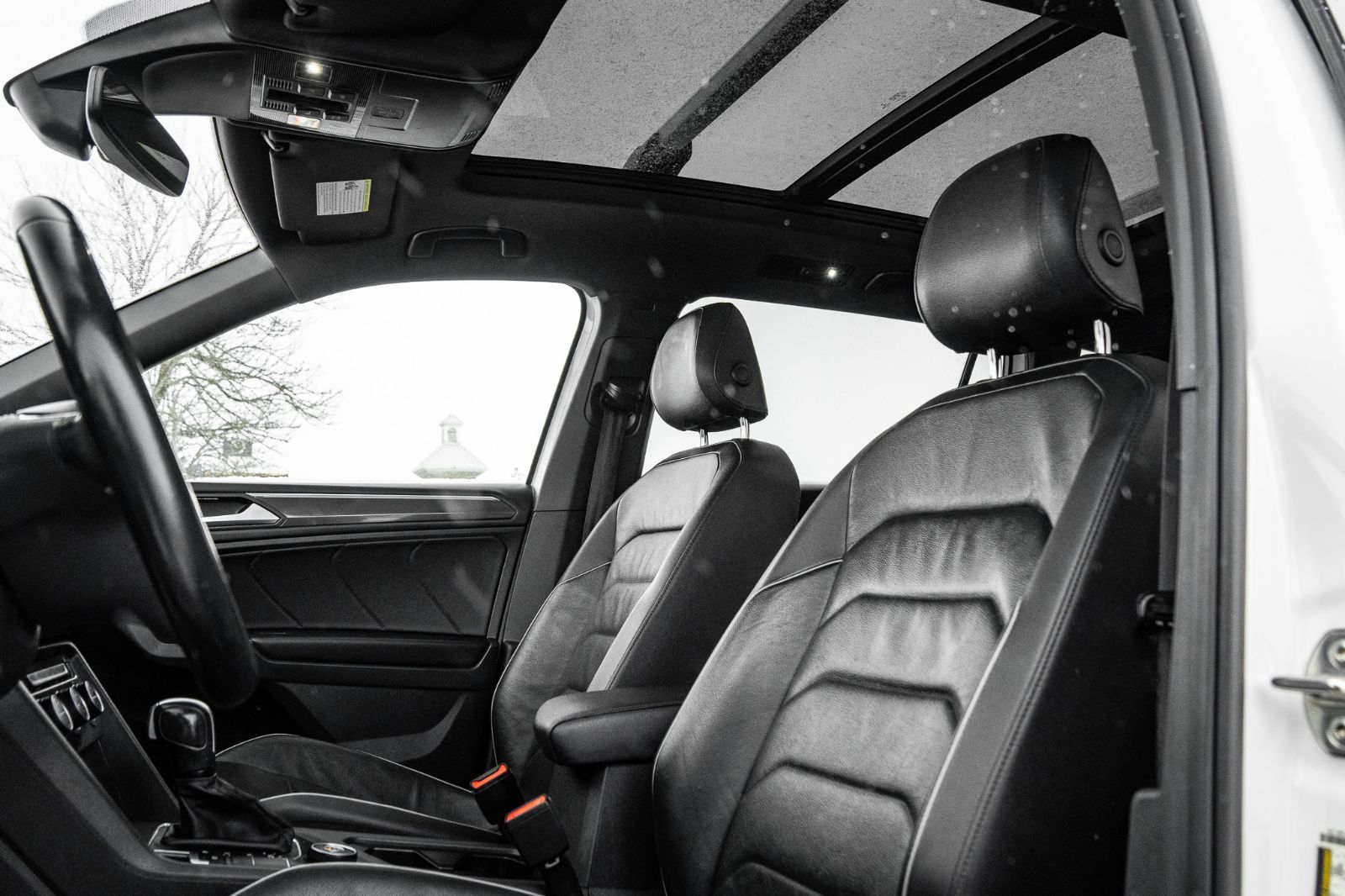 2020 Volkswagen Tiguan SEL PREMIUM R-LINE-25