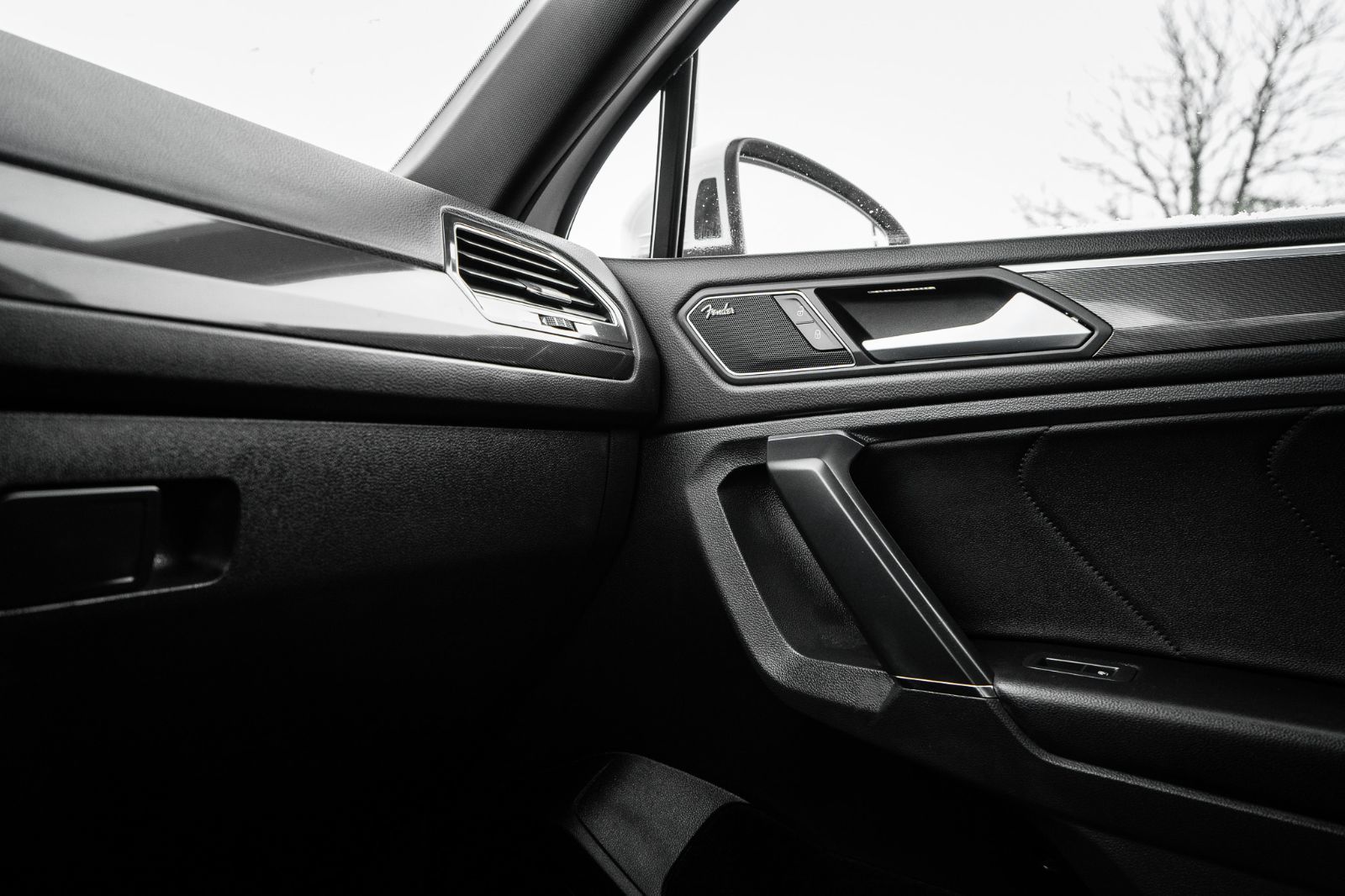 2020 Volkswagen Tiguan SEL PREMIUM R-LINE-19