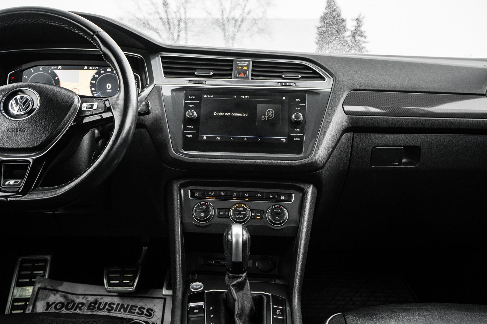 2020 Volkswagen Tiguan SEL PREMIUM R-LINE-8