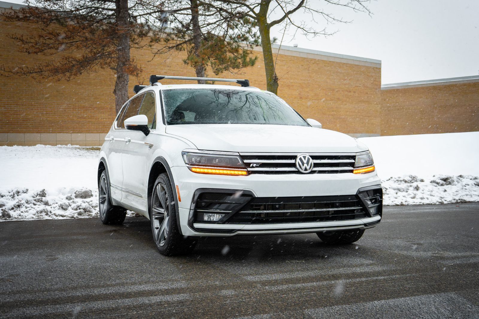2020 Volkswagen Tiguan SEL PREMIUM R-LINE-2