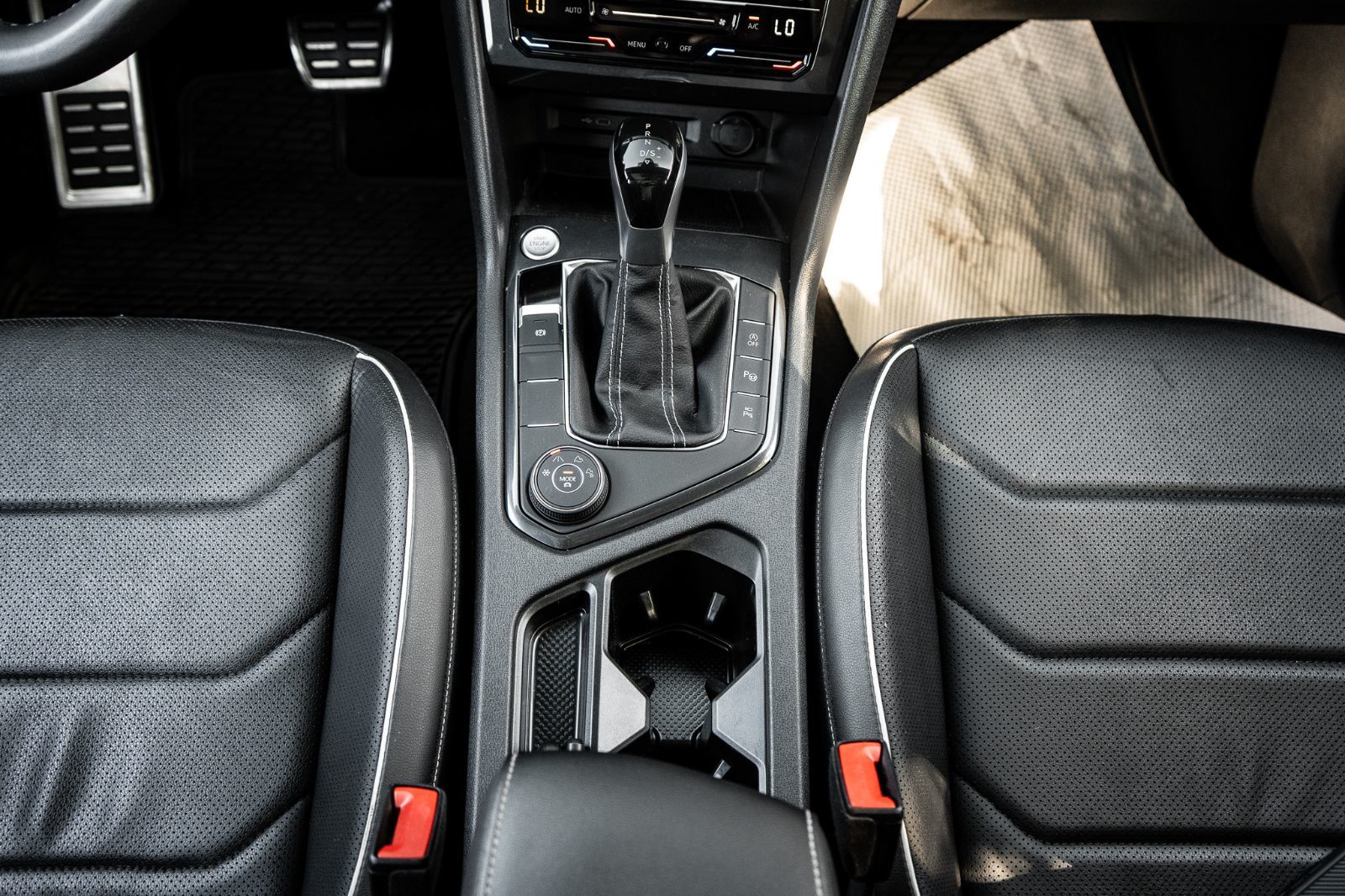 2022 Volkswagen Tiguan Highline R-Line-9