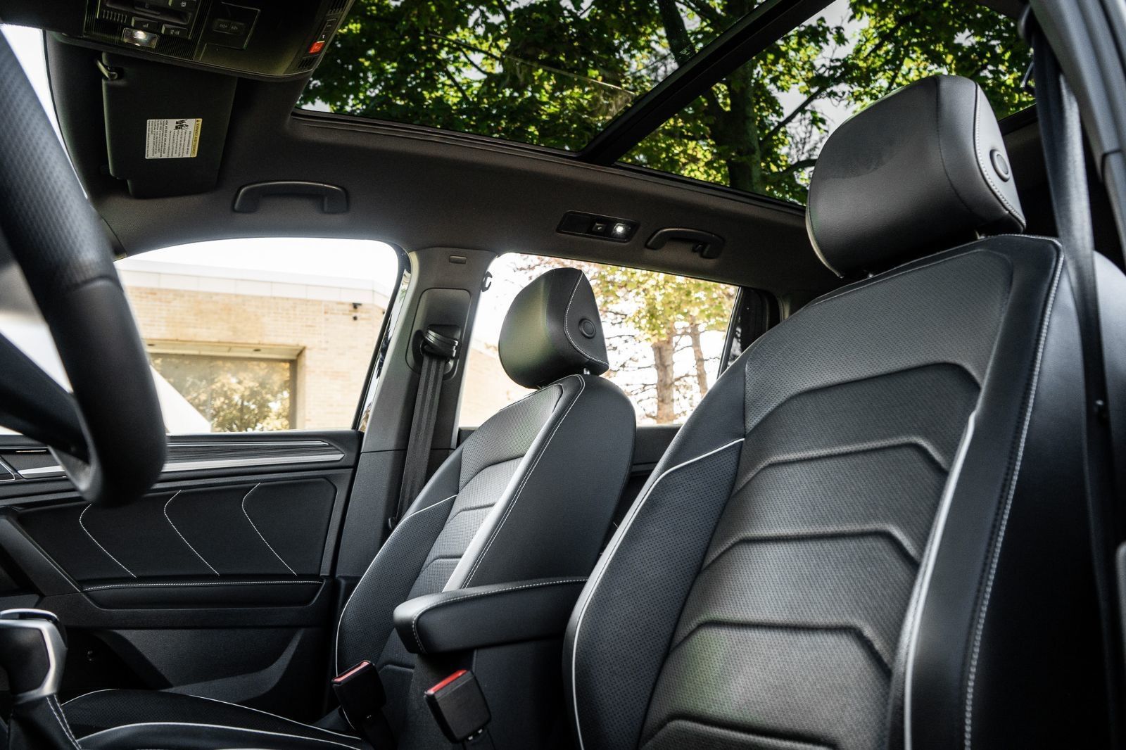 2022 Volkswagen Tiguan Highline R-Line-24