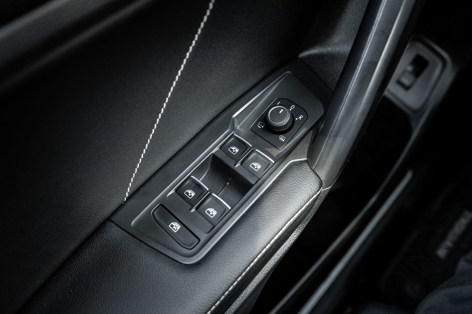 2022 Volkswagen Tiguan Highline R-Line-20