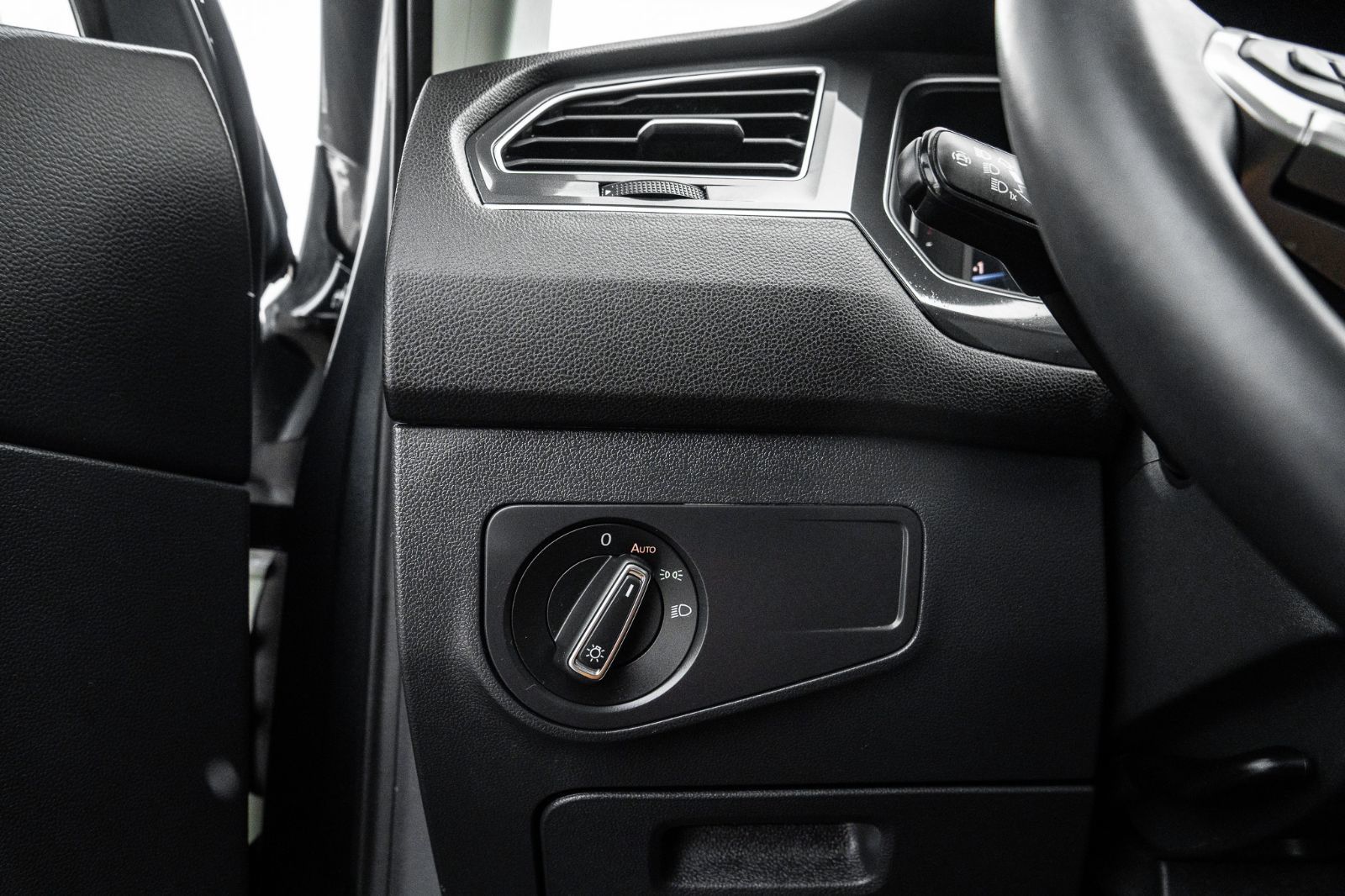 2024 Volkswagen Tiguan Comfortline-23