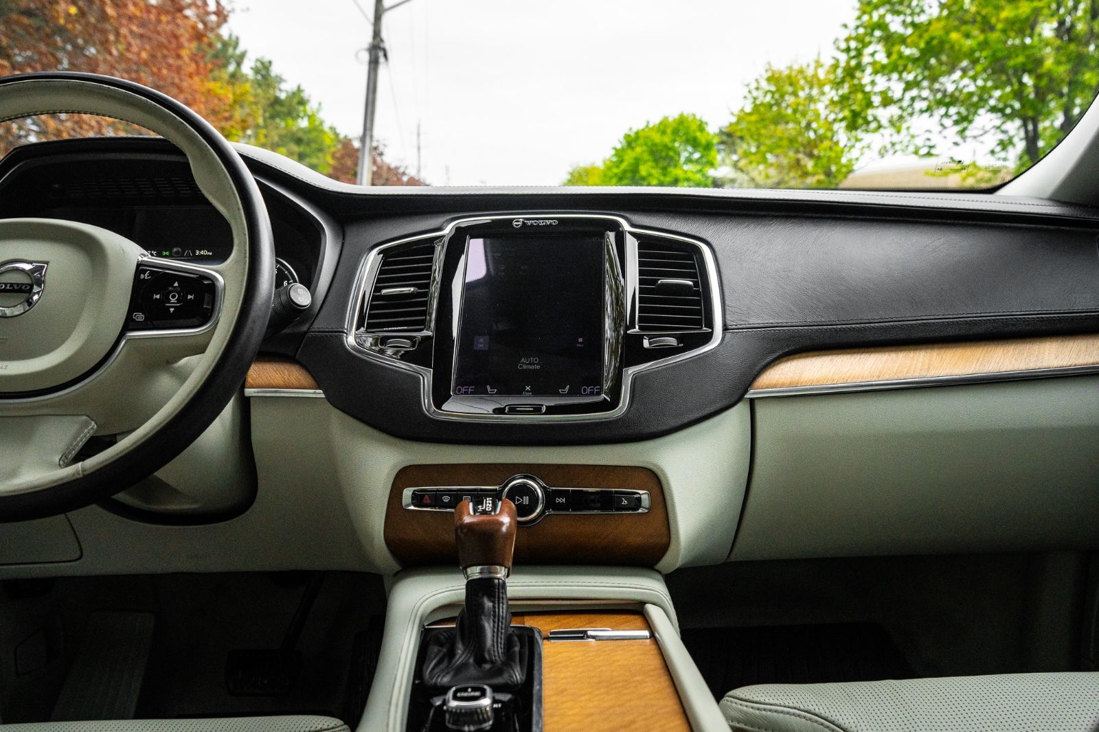 2016 Volvo XC90 T6 Inscription-8
