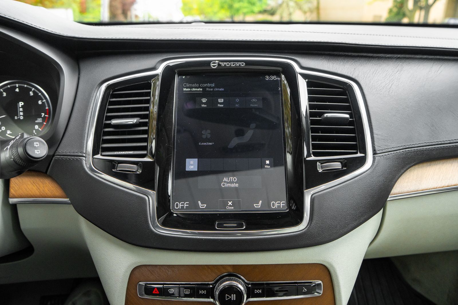 2016 Volvo XC90 T6 Inscription-14