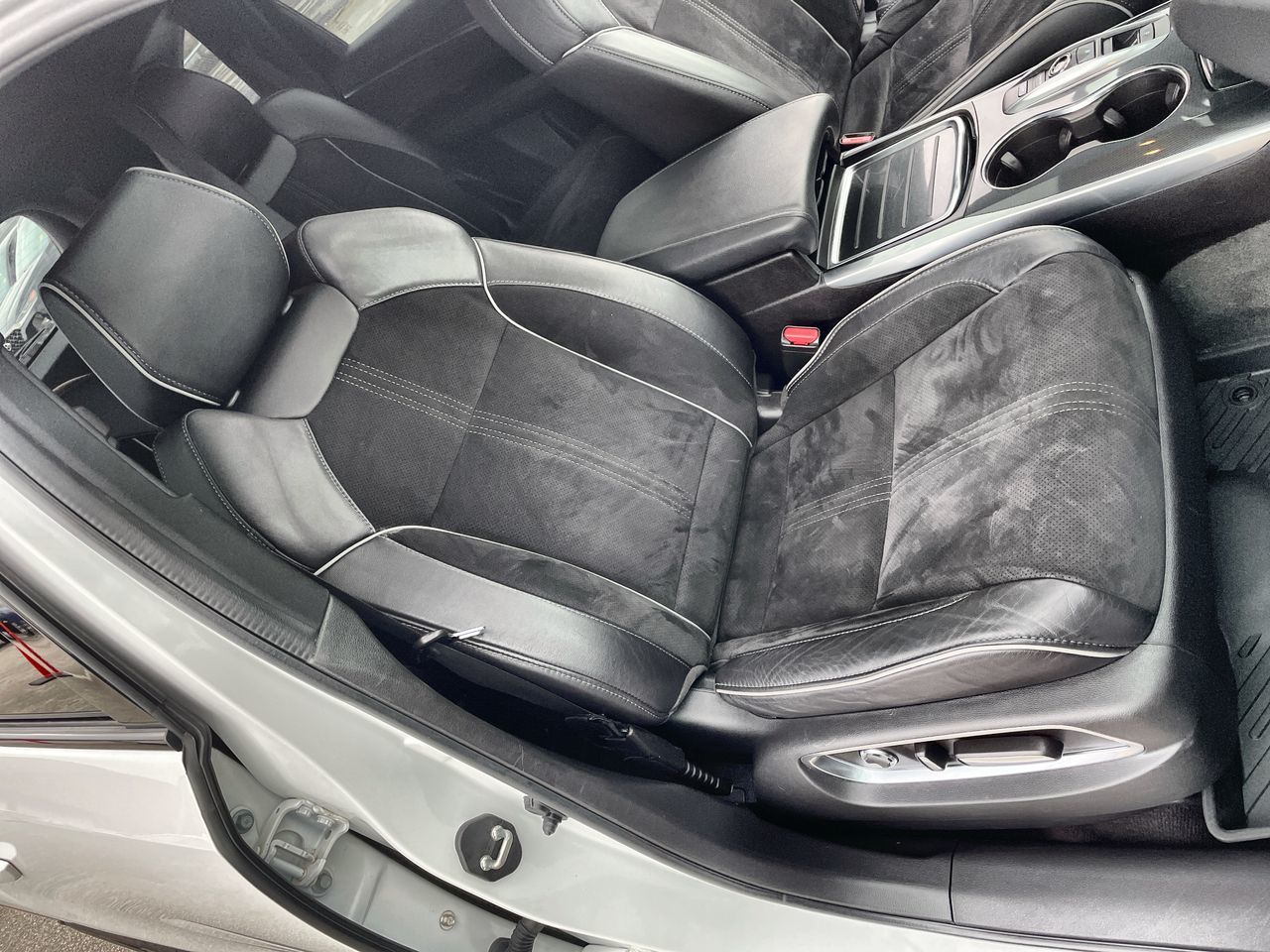 2020 Acura MDX in Vancouver, British Columbia