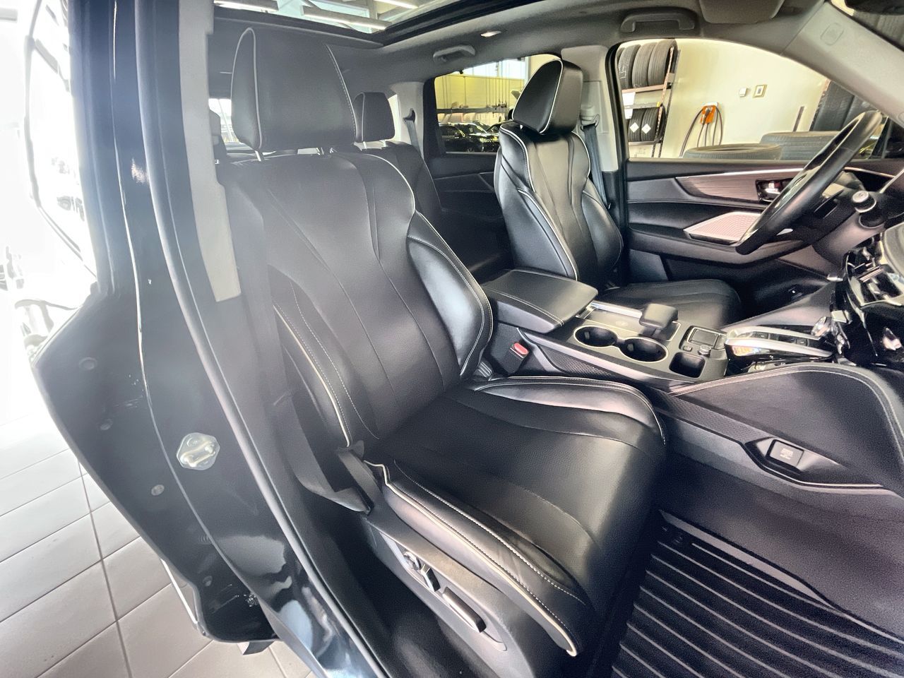 2023 Acura MDX in Vancouver, British Columbia