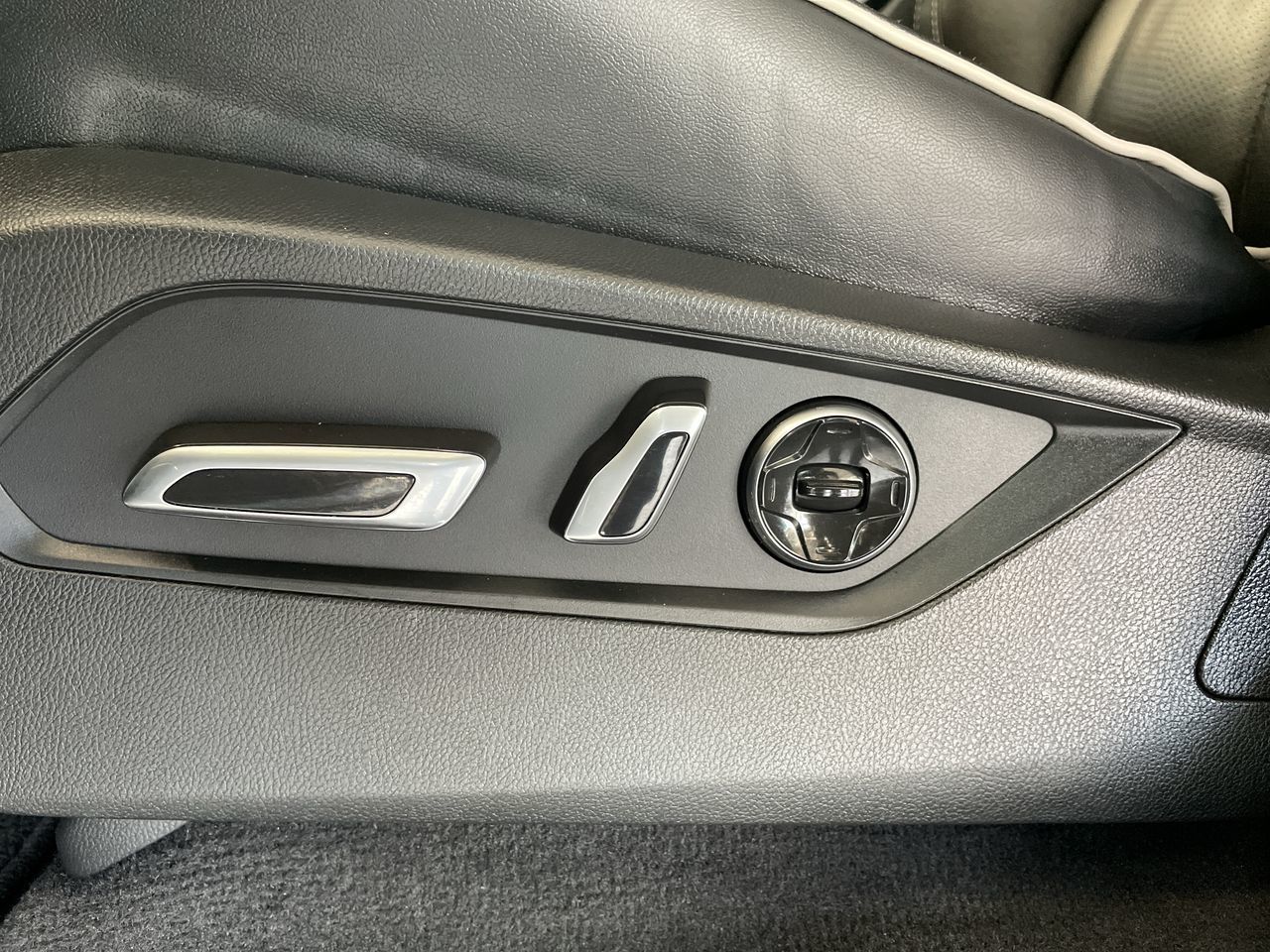 2023 Acura MDX