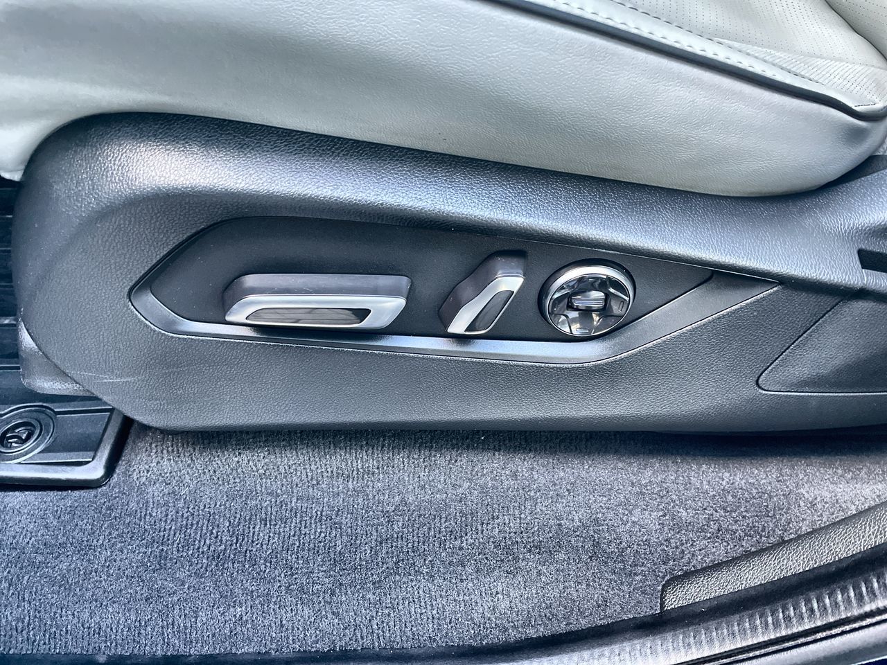 2023 Acura MDX
