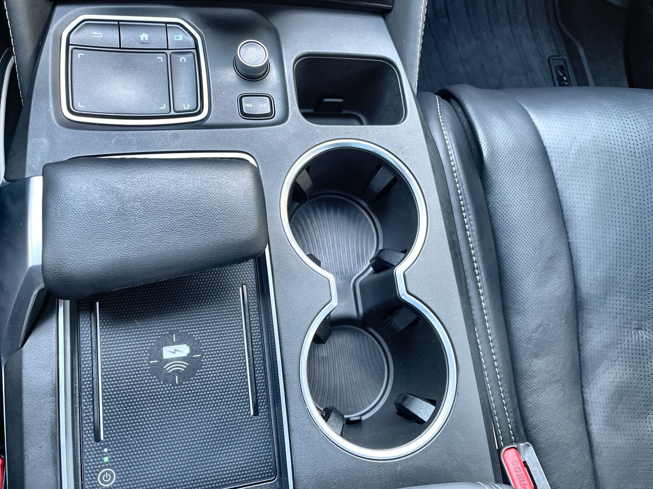 2024 Acura MDX in Vancouver, British Columbia