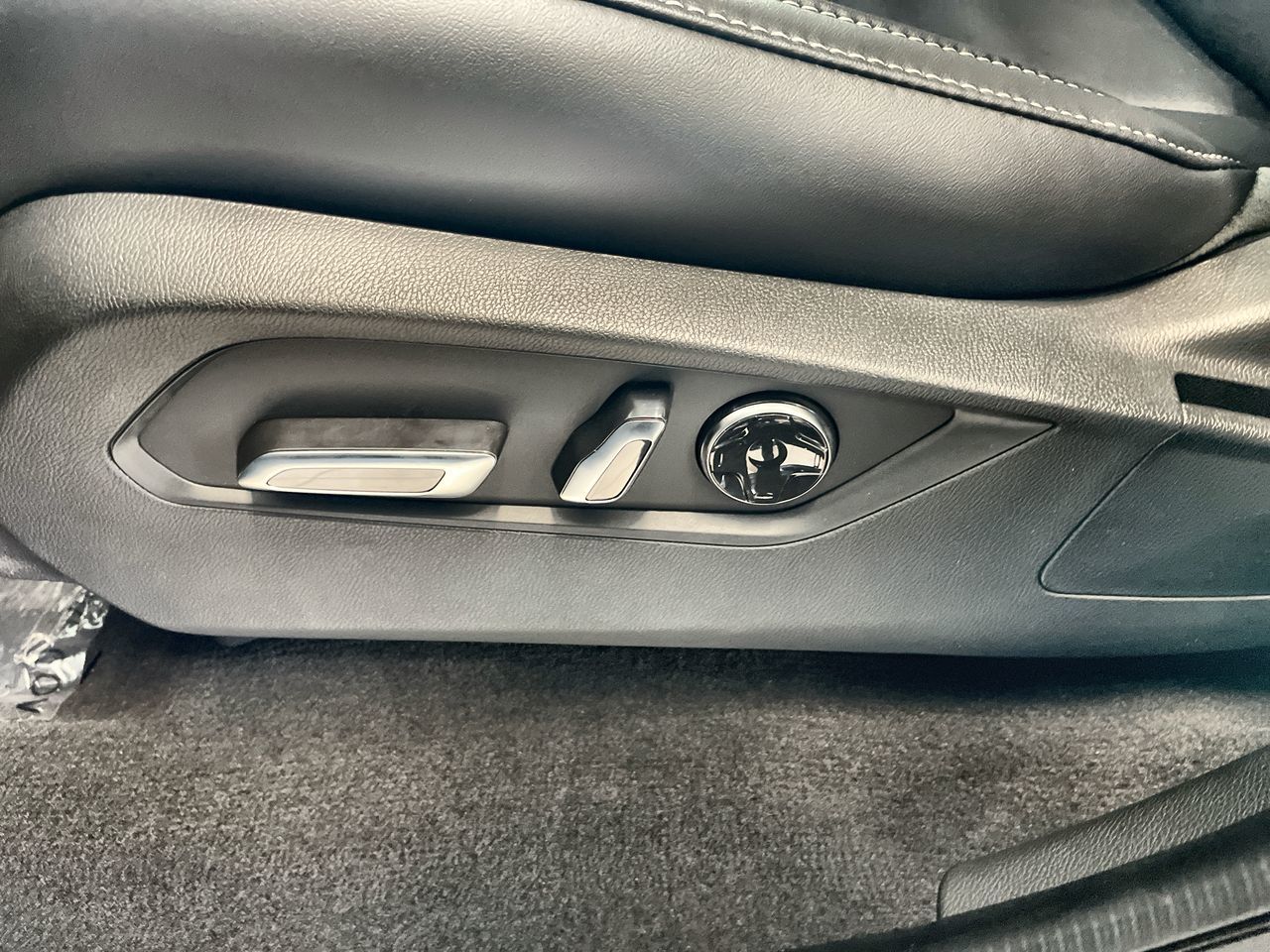 2025 Acura MDX in Vancouver, British Columbia