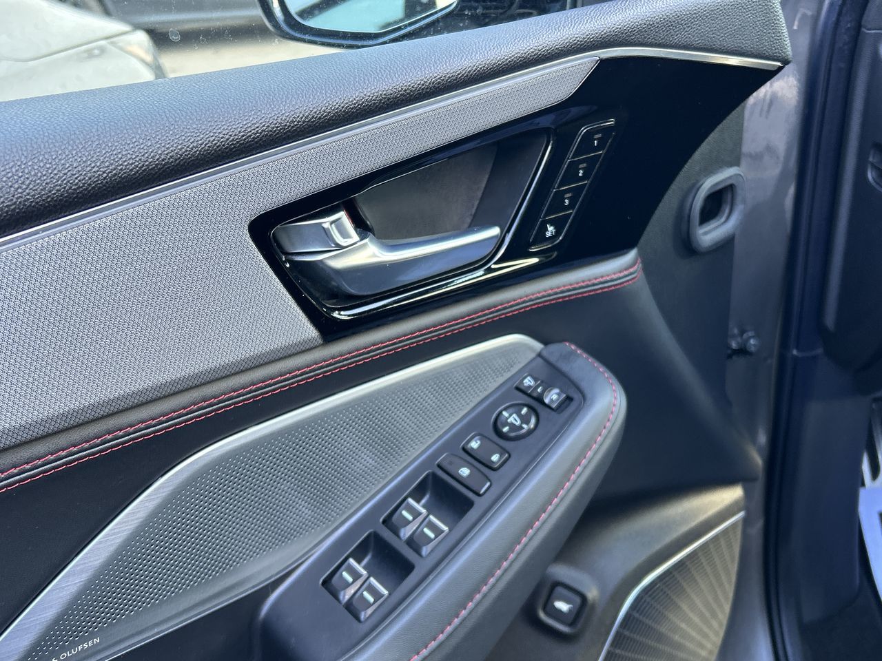2025 Acura MDX in Vancouver, British Columbia