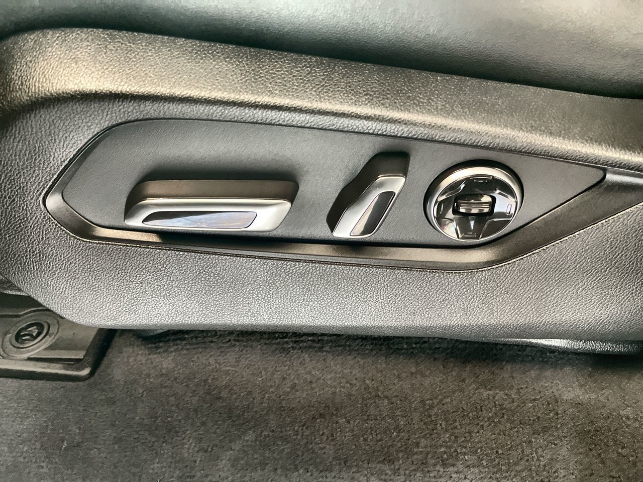 2025 Acura MDX in Vancouver, British Columbia