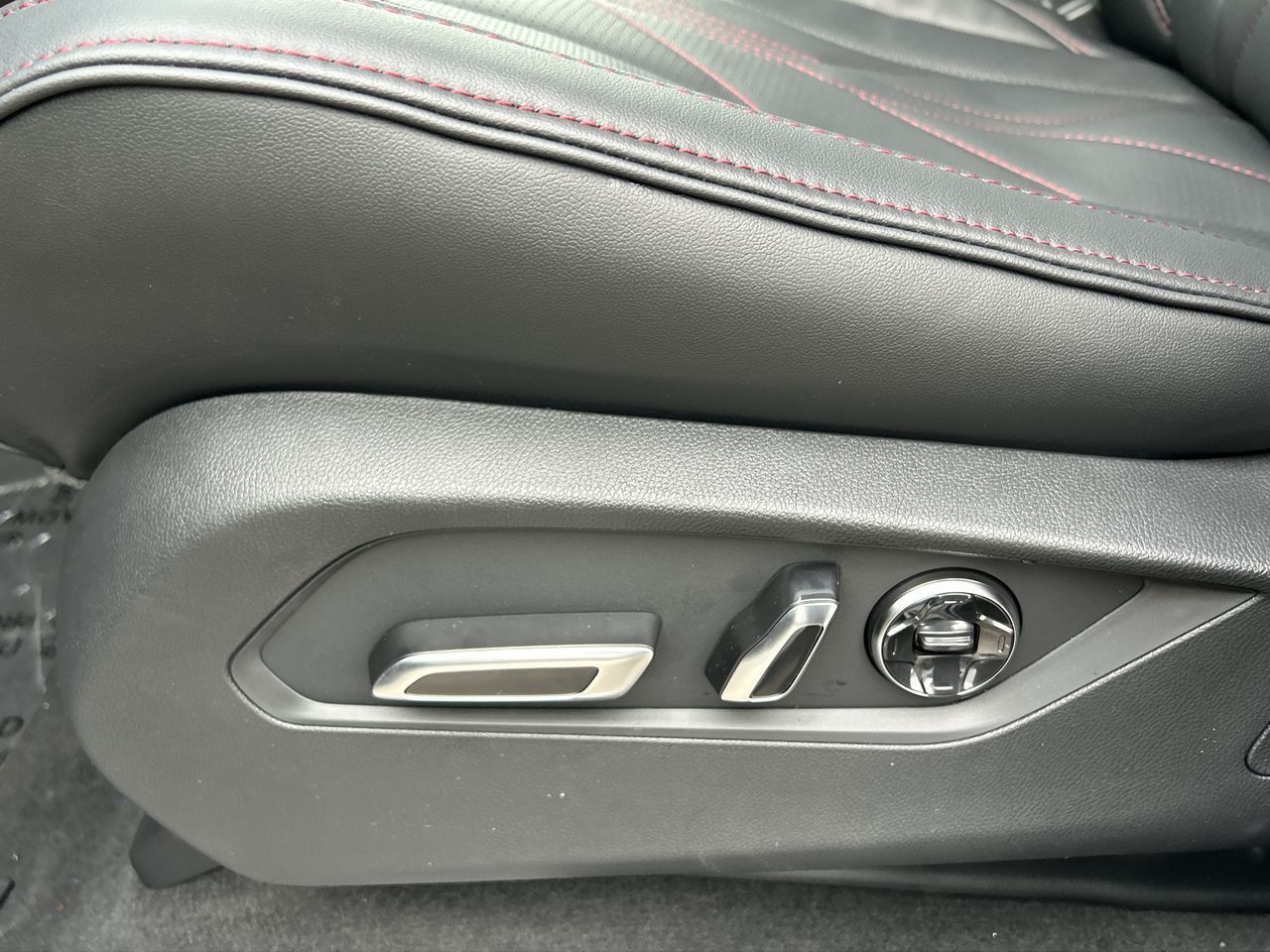 2025 Acura MDX in Vancouver, British Columbia