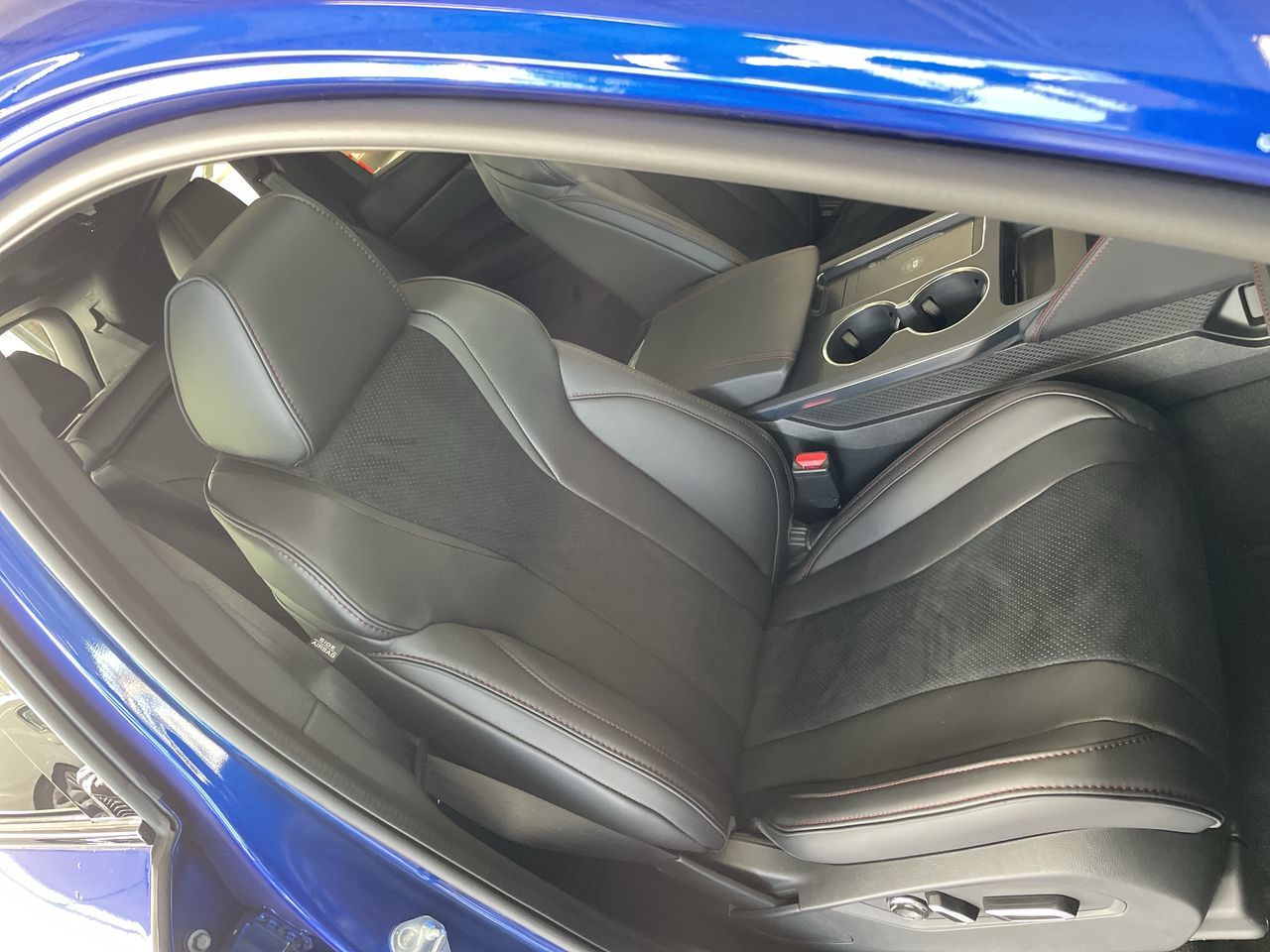 2025 Acura MDX in Vancouver, British Columbia
