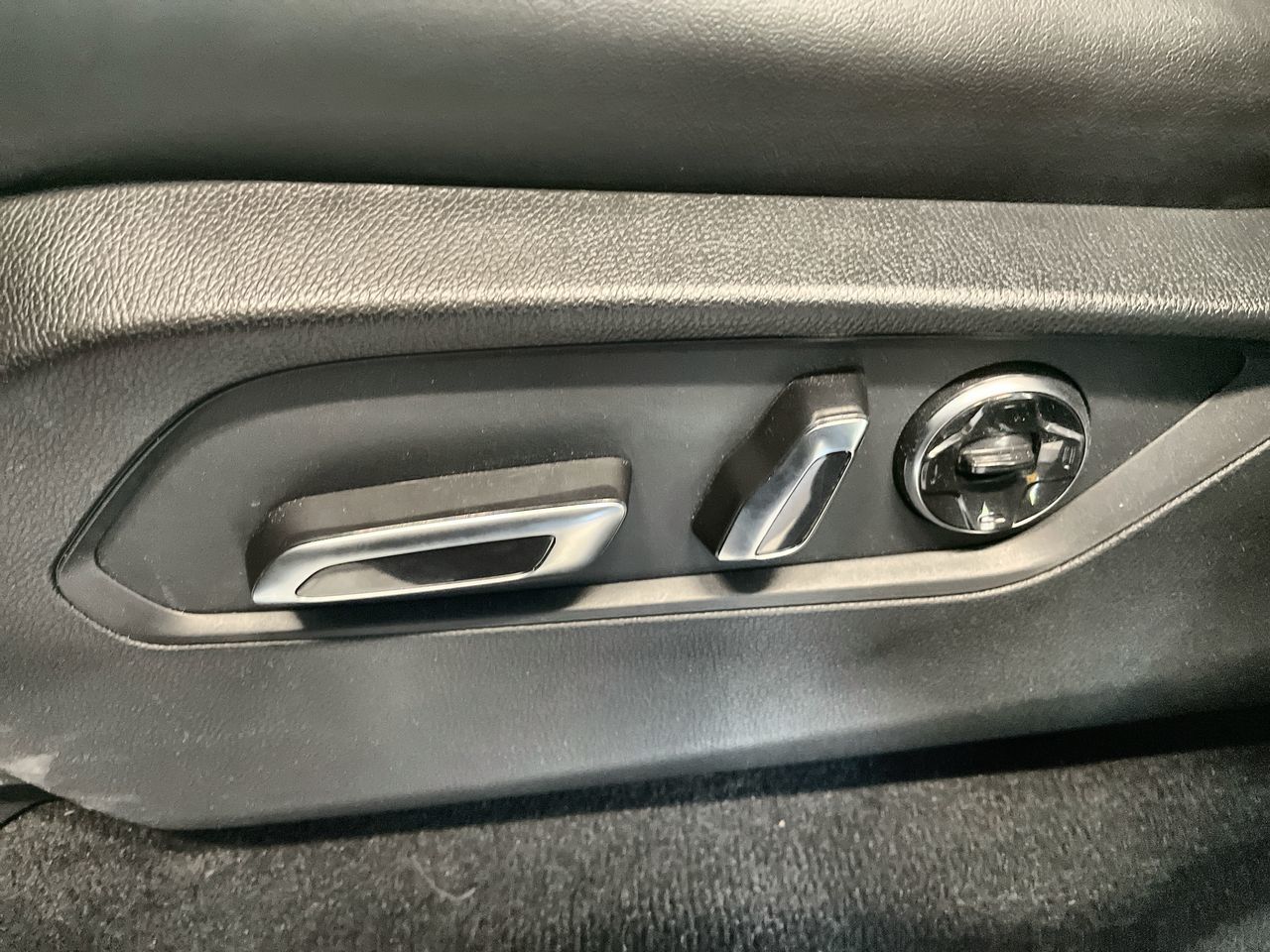 2025 Acura MDX in Vancouver, British Columbia