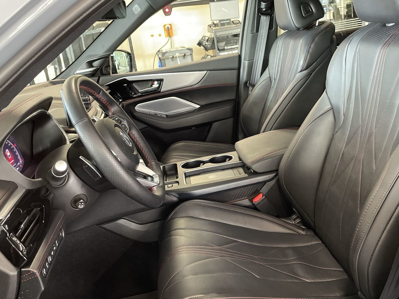2025 Acura MDX