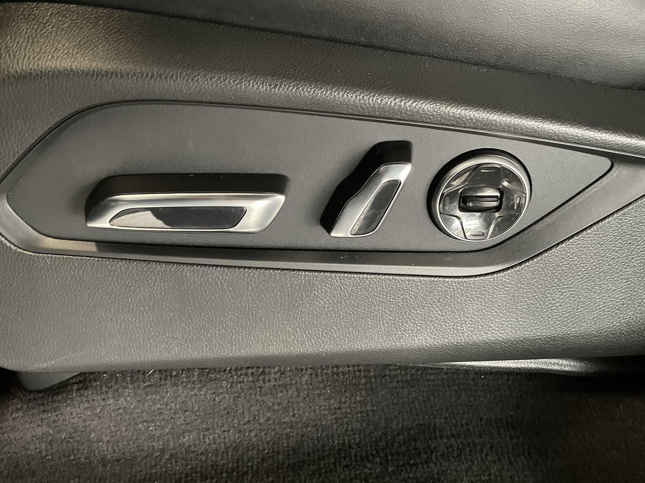 2025 Acura MDX
