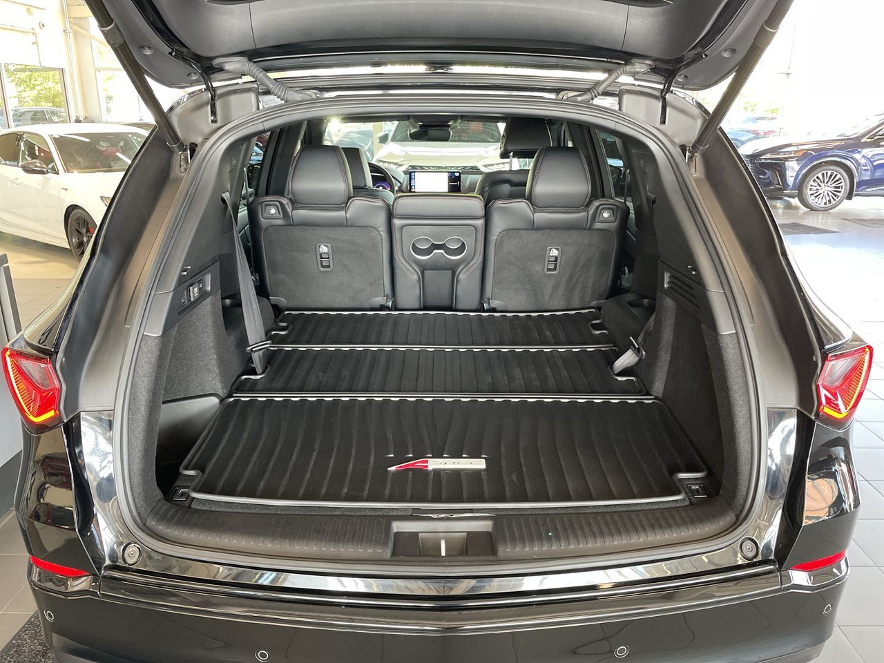 2025  MDX