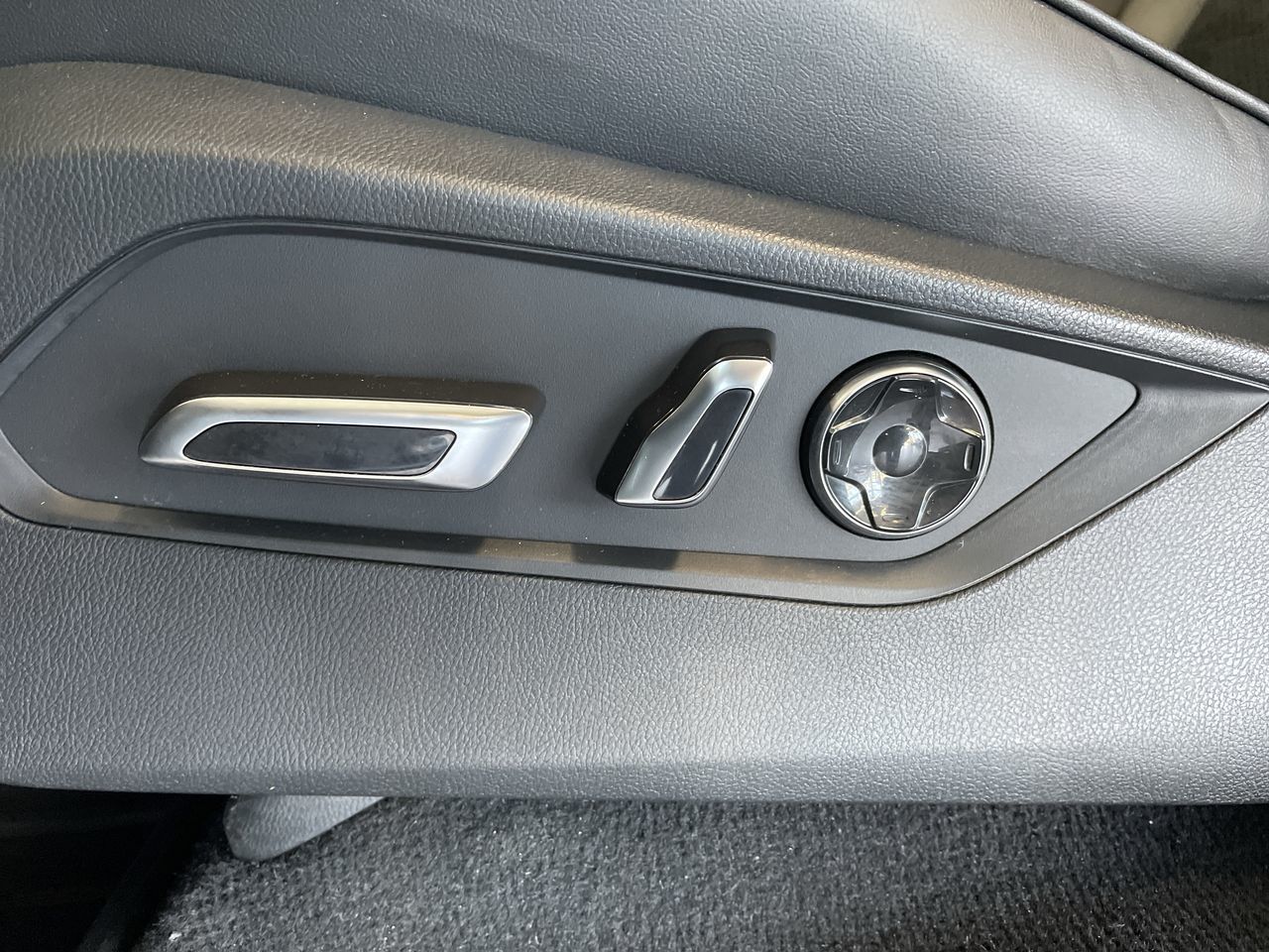 2025  MDX