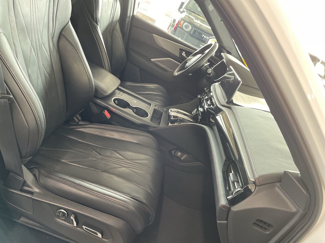 2025  MDX