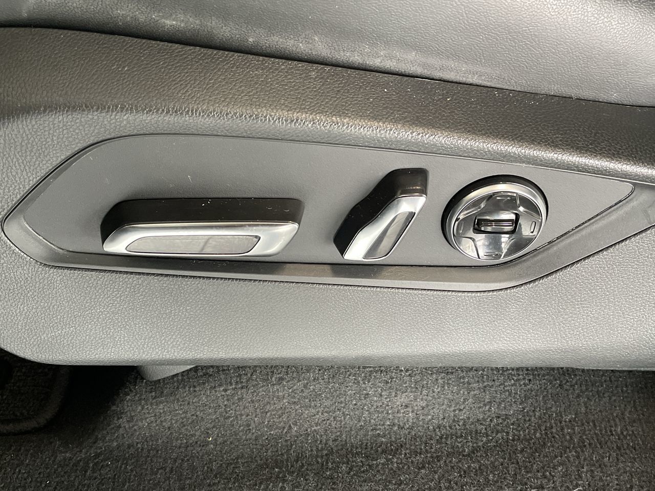 2025  MDX