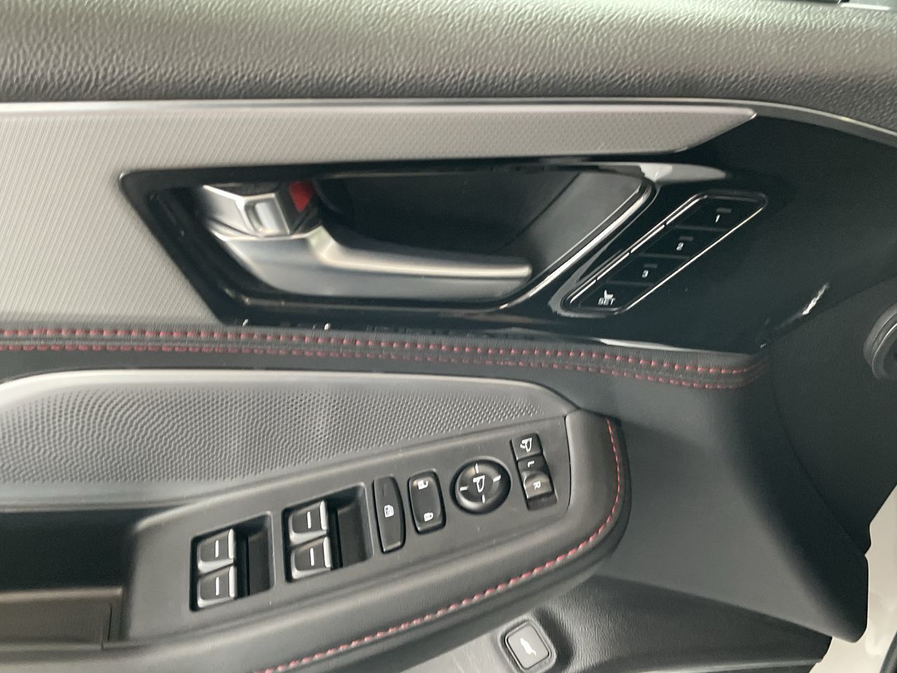 2025  MDX