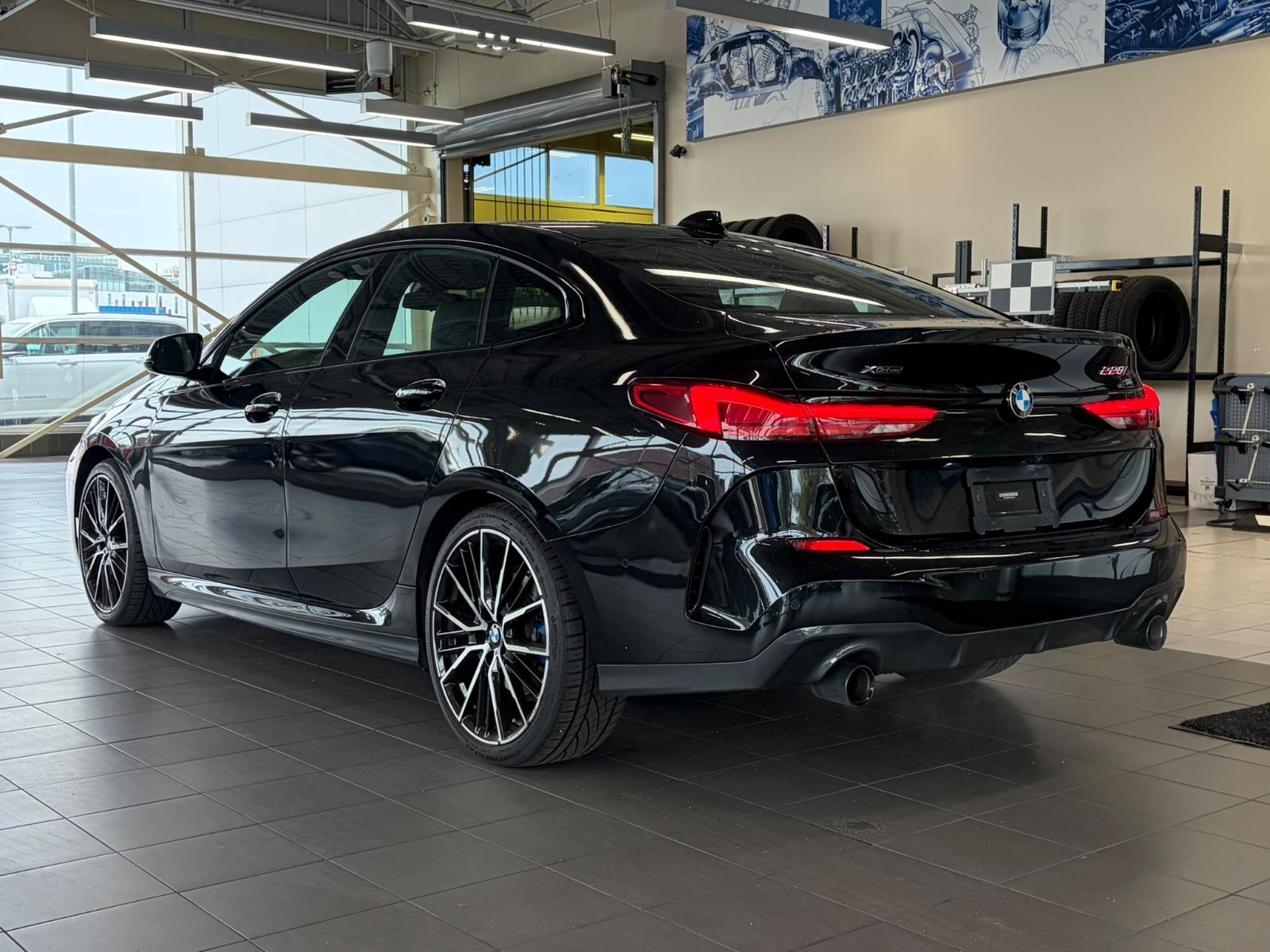 2021  228i