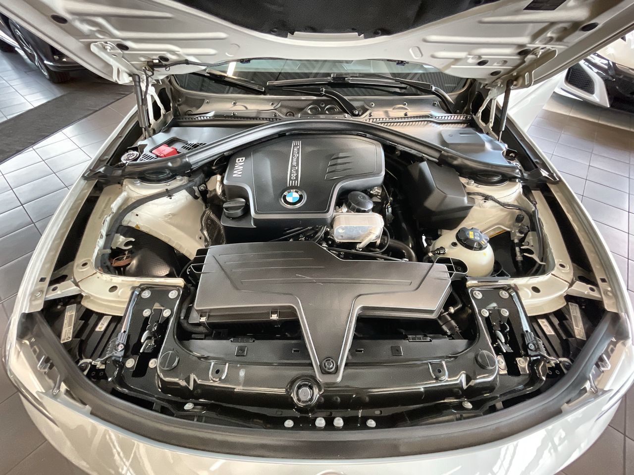 BMW 328i  2014 à Vancouver, Colombie-Britannique