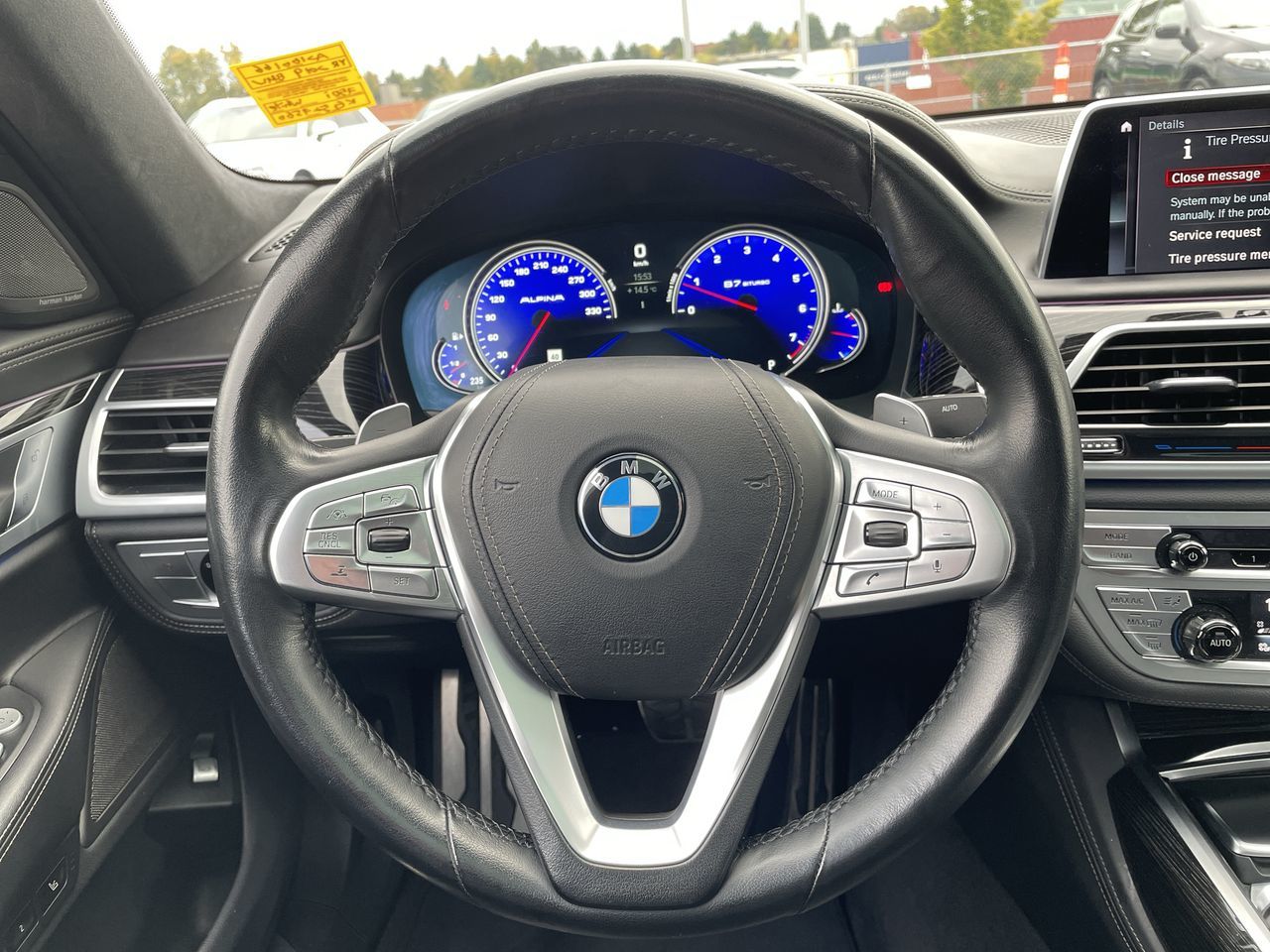 2019  750i