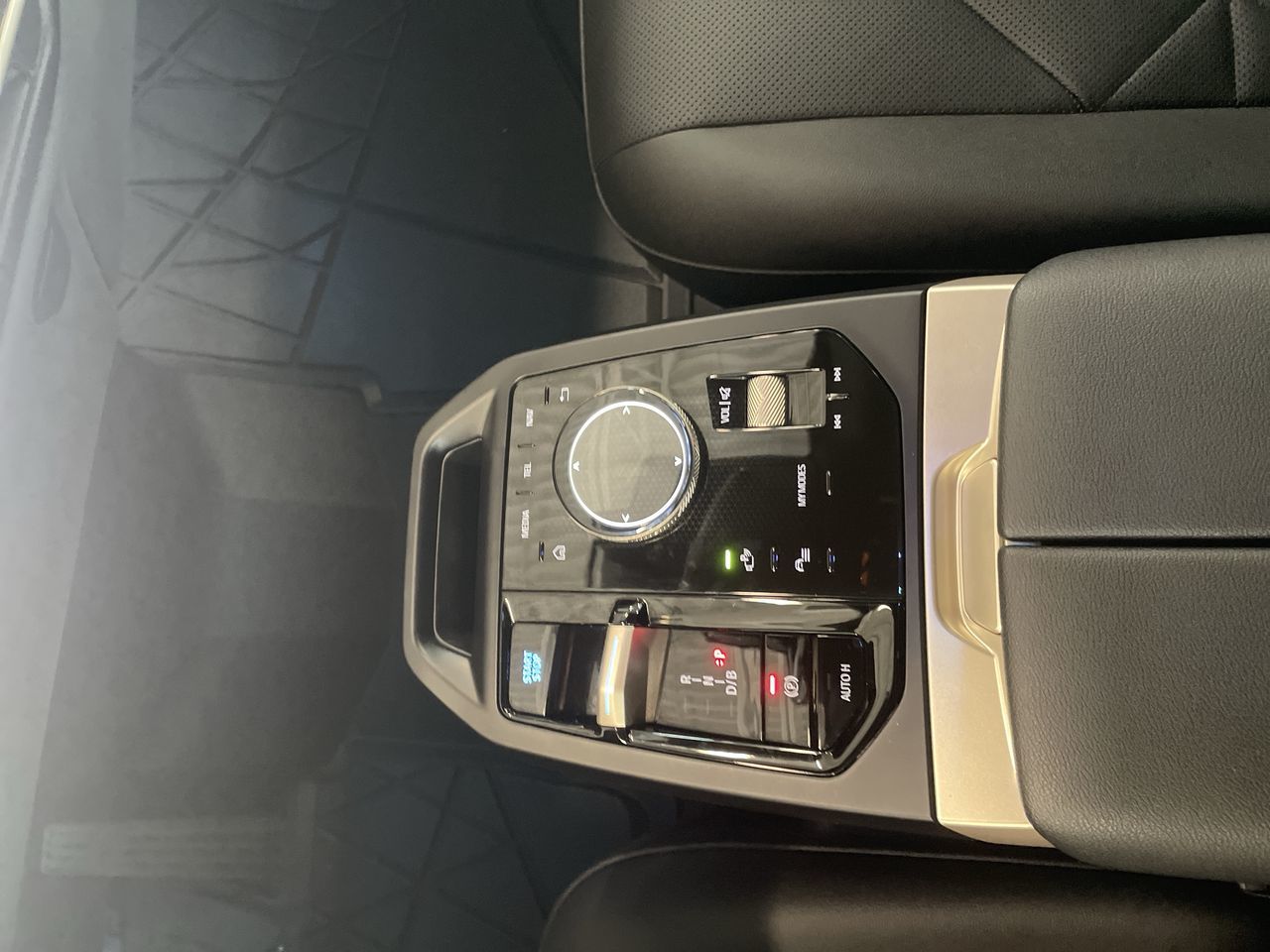 BMW IX  2024 à Vancouver, Colombie-Britannique