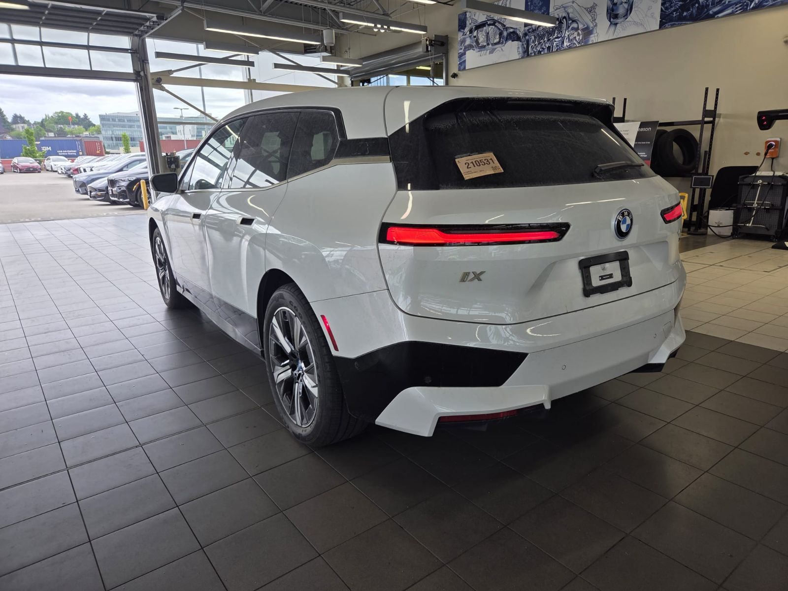 2025 BMW iX