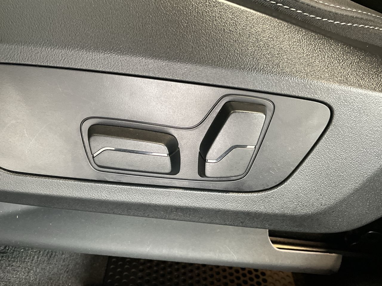 2023 BMW X1