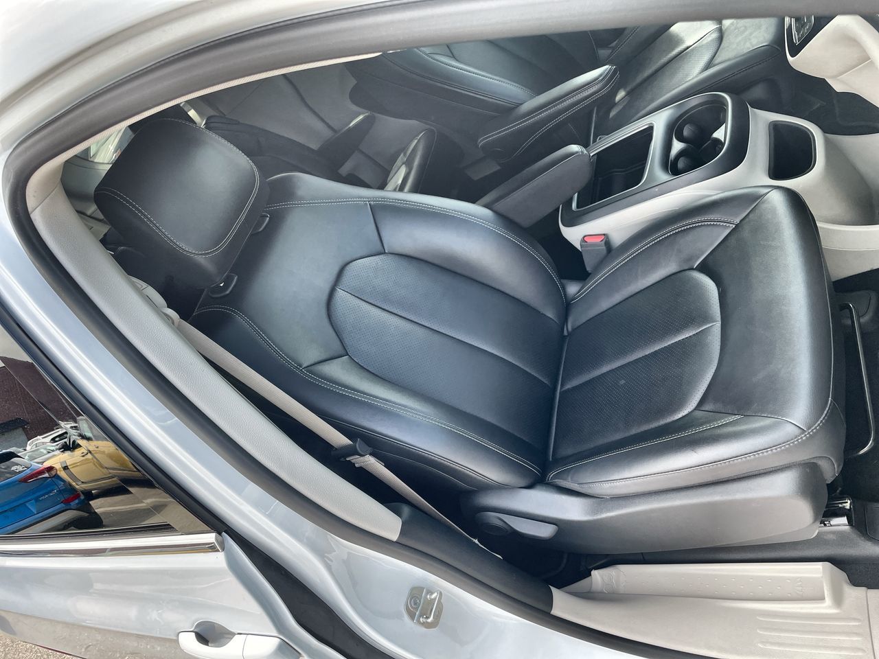 2024 Chrysler Pacifica in Vancouver, British Columbia