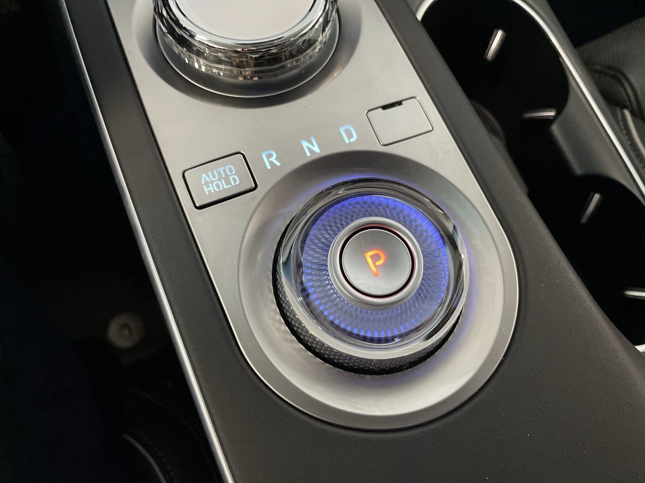 2025  GV70