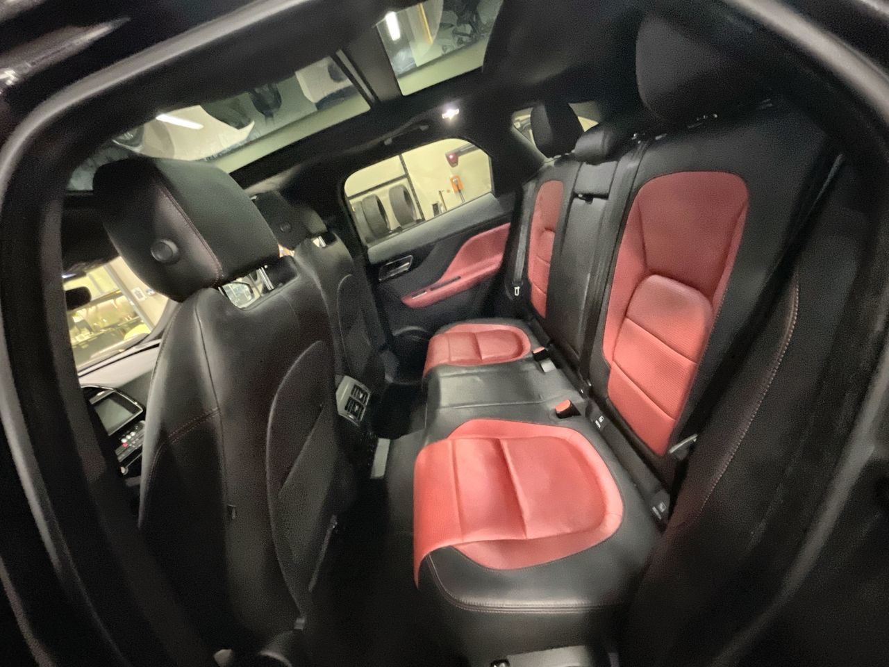 Jaguar F-PACE  2019 à Vancouver, Colombie-Britannique