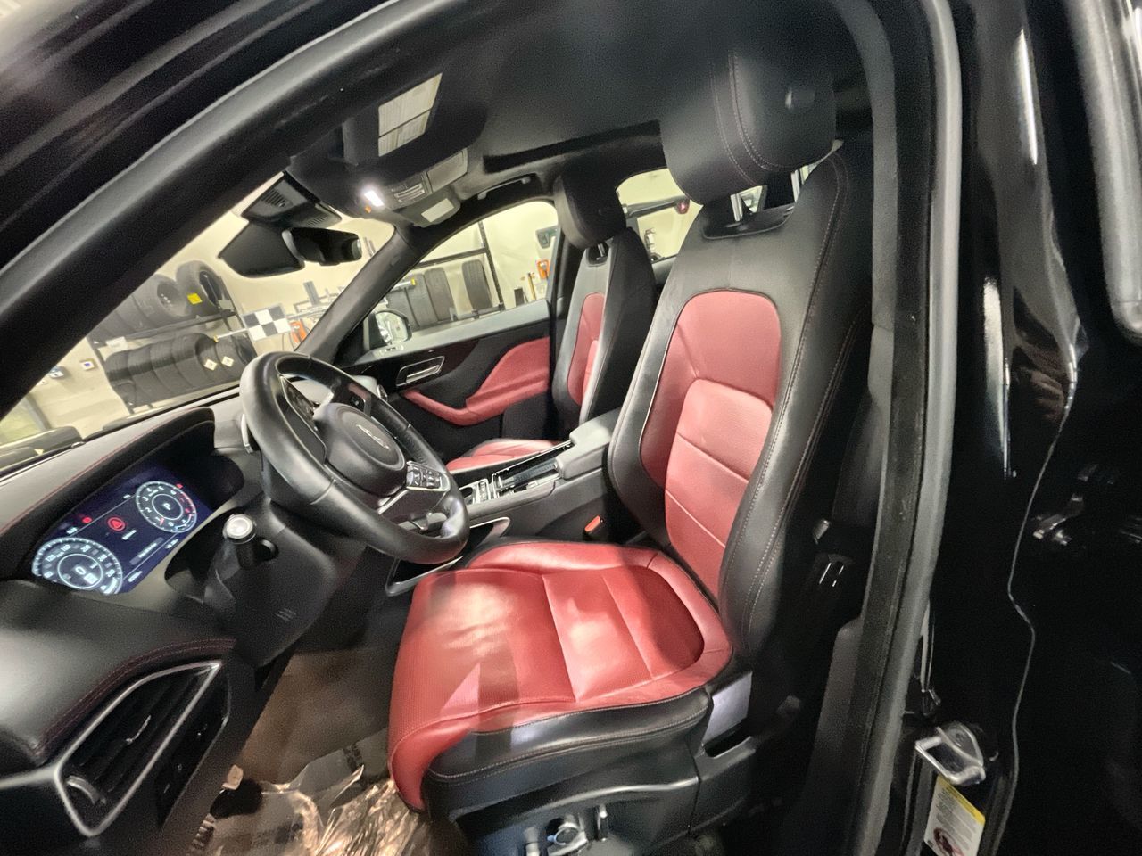 Jaguar F-PACE  2019 à Vancouver, Colombie-Britannique