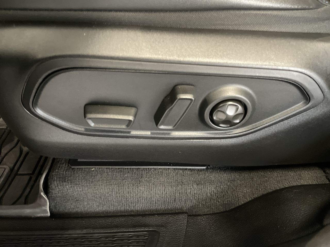 2023  Grand Cherokee