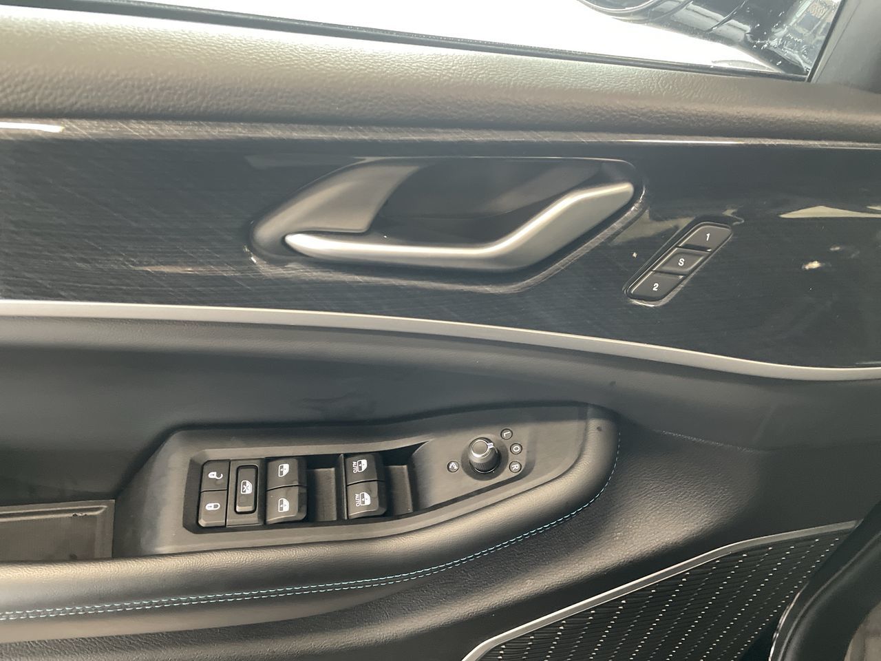 2023  Grand Cherokee