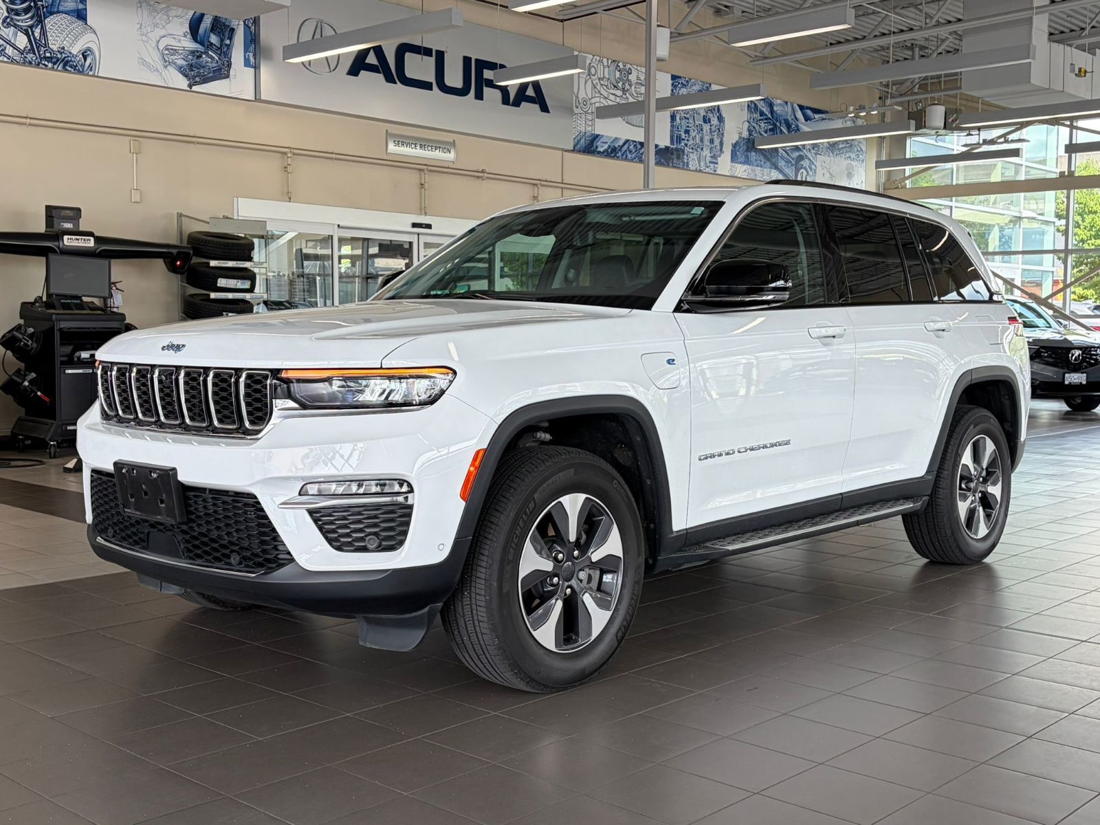 2023 Jeep Grand Cherokee in Vancouver, British Columbia