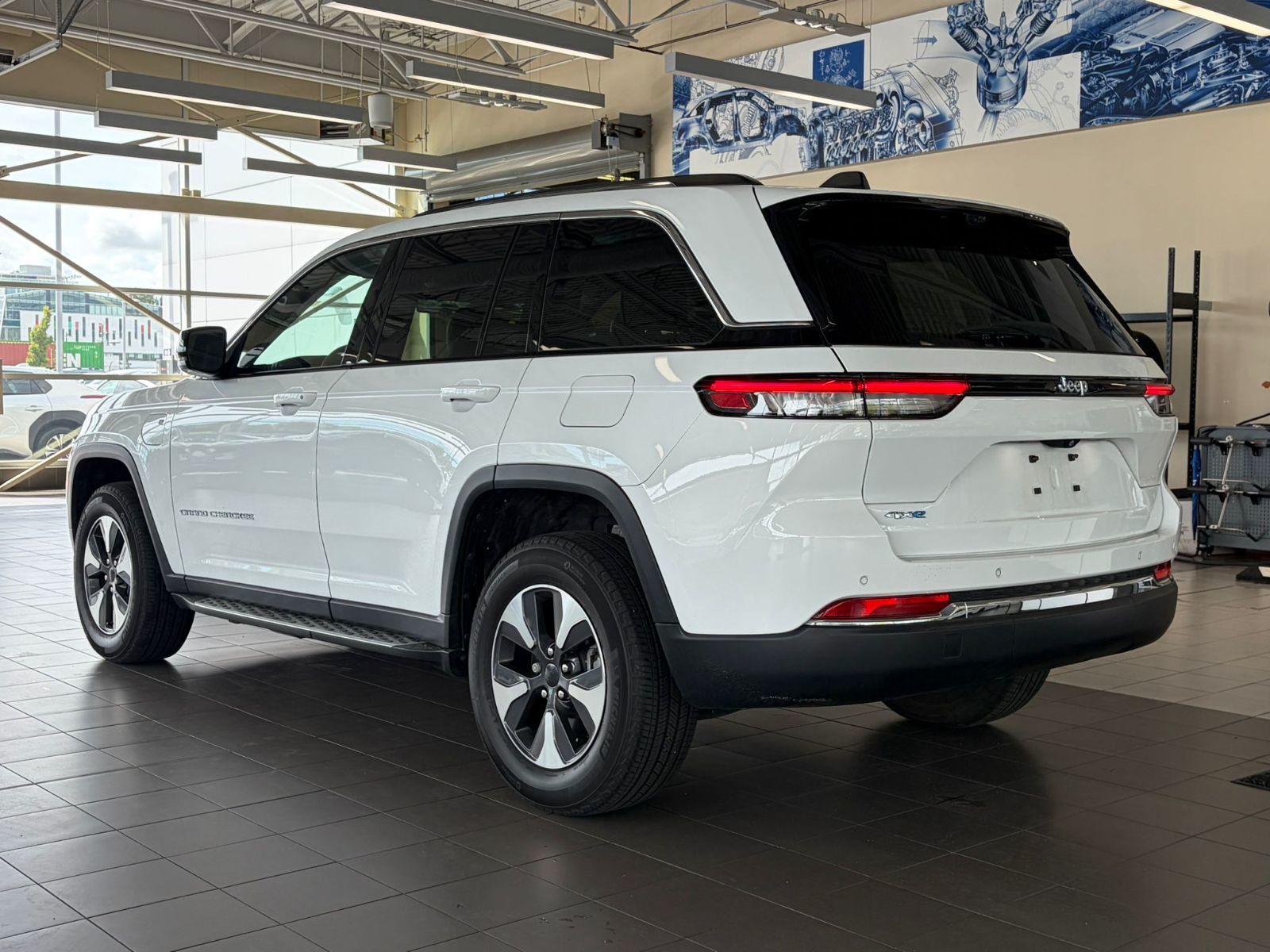 2023 Jeep Grand Cherokee in Vancouver, British Columbia