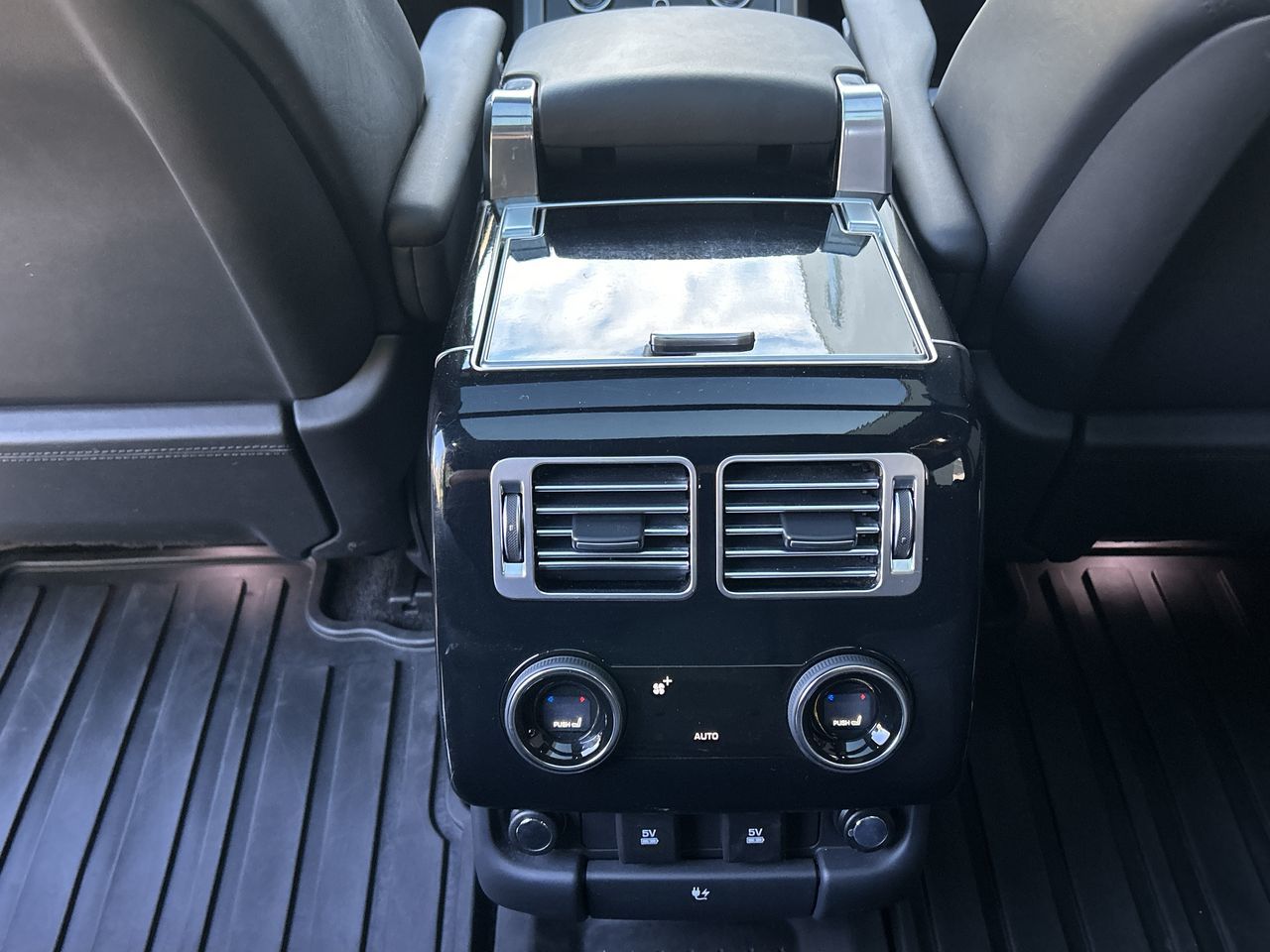 2021 Land Rover Range Rover in Vancouver, British Columbia